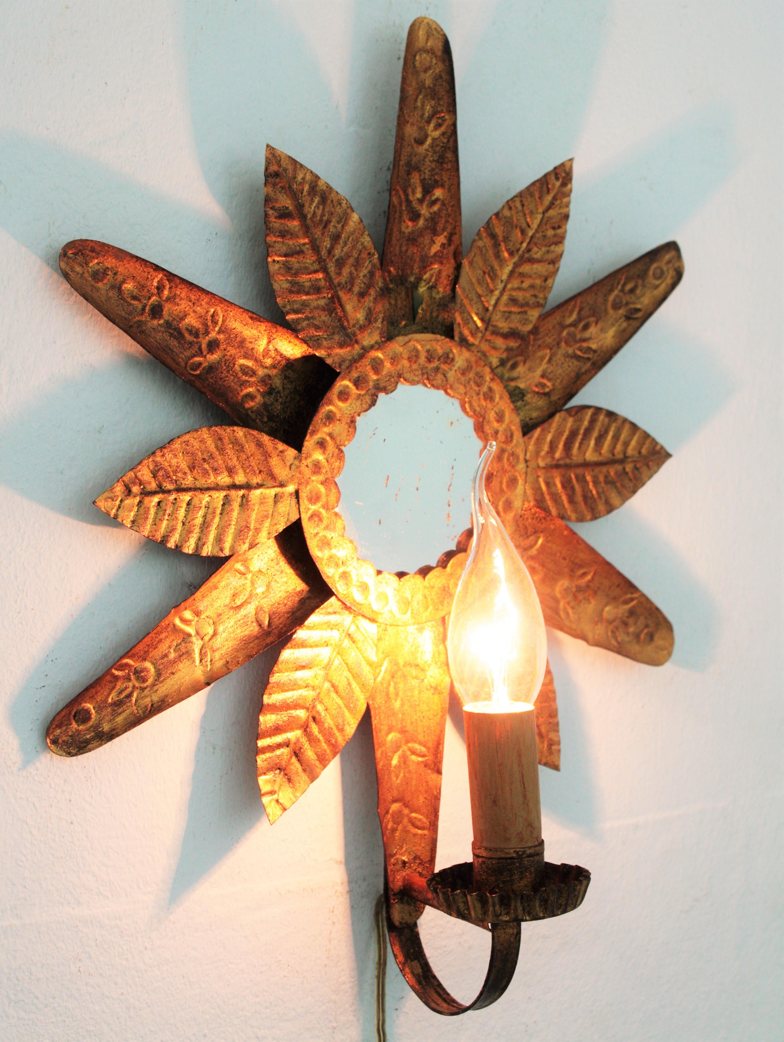 20th Century Sunburst Mirror Wall Sconce in Gilt Metal, France, 1940s