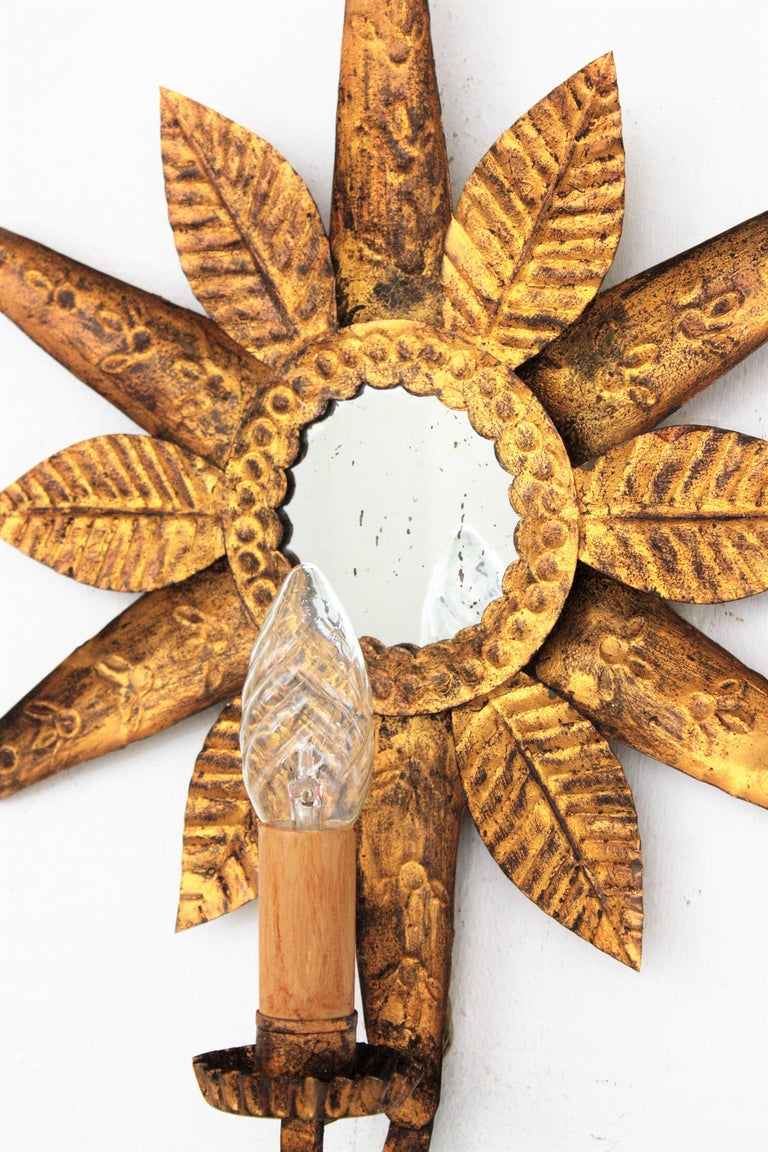 Sunburst Mirror Wall Sconce in Gilt Metal, France, 1940s For Sale at