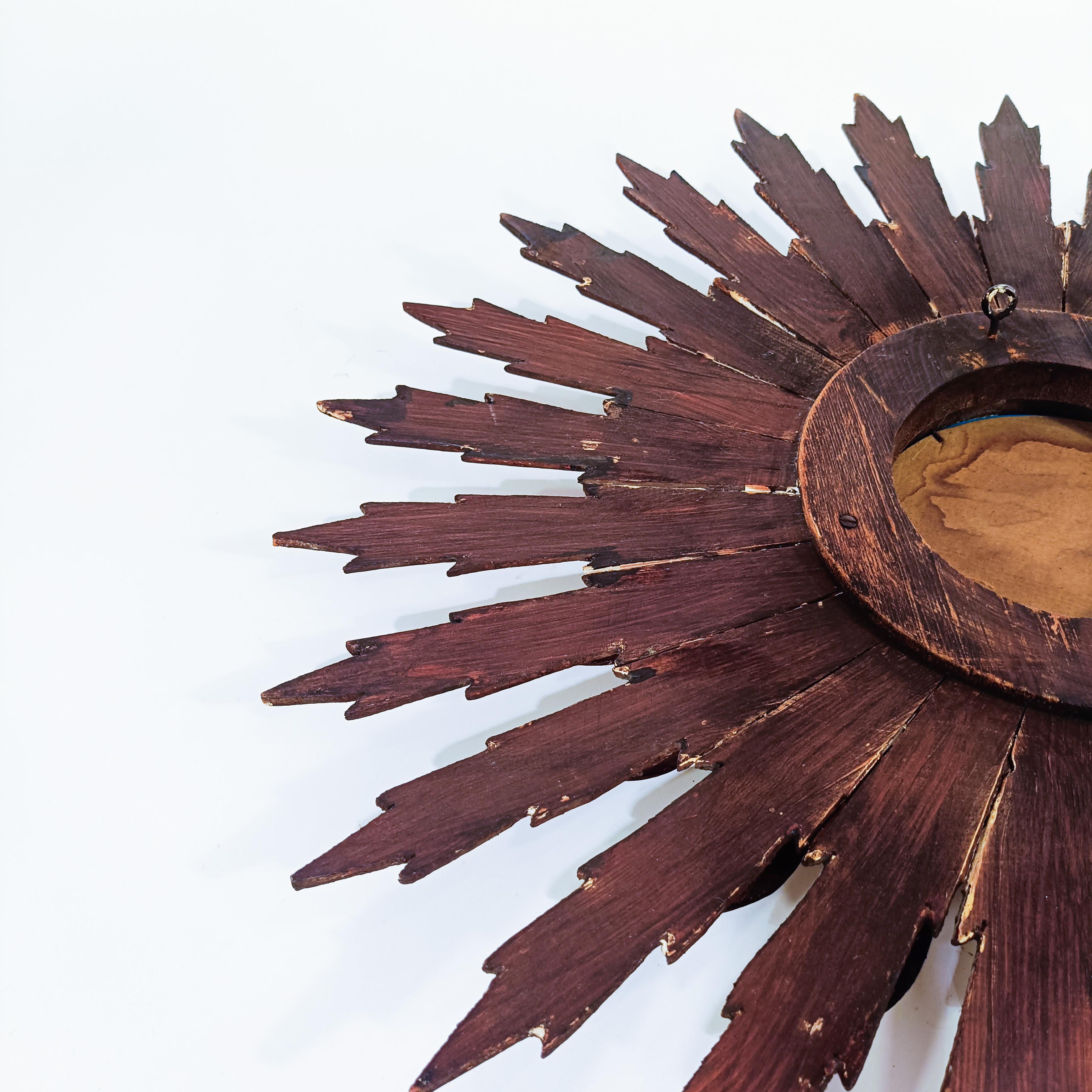 Sunburst mirror with gold and silver leaf, France, 1950s For Sale 1