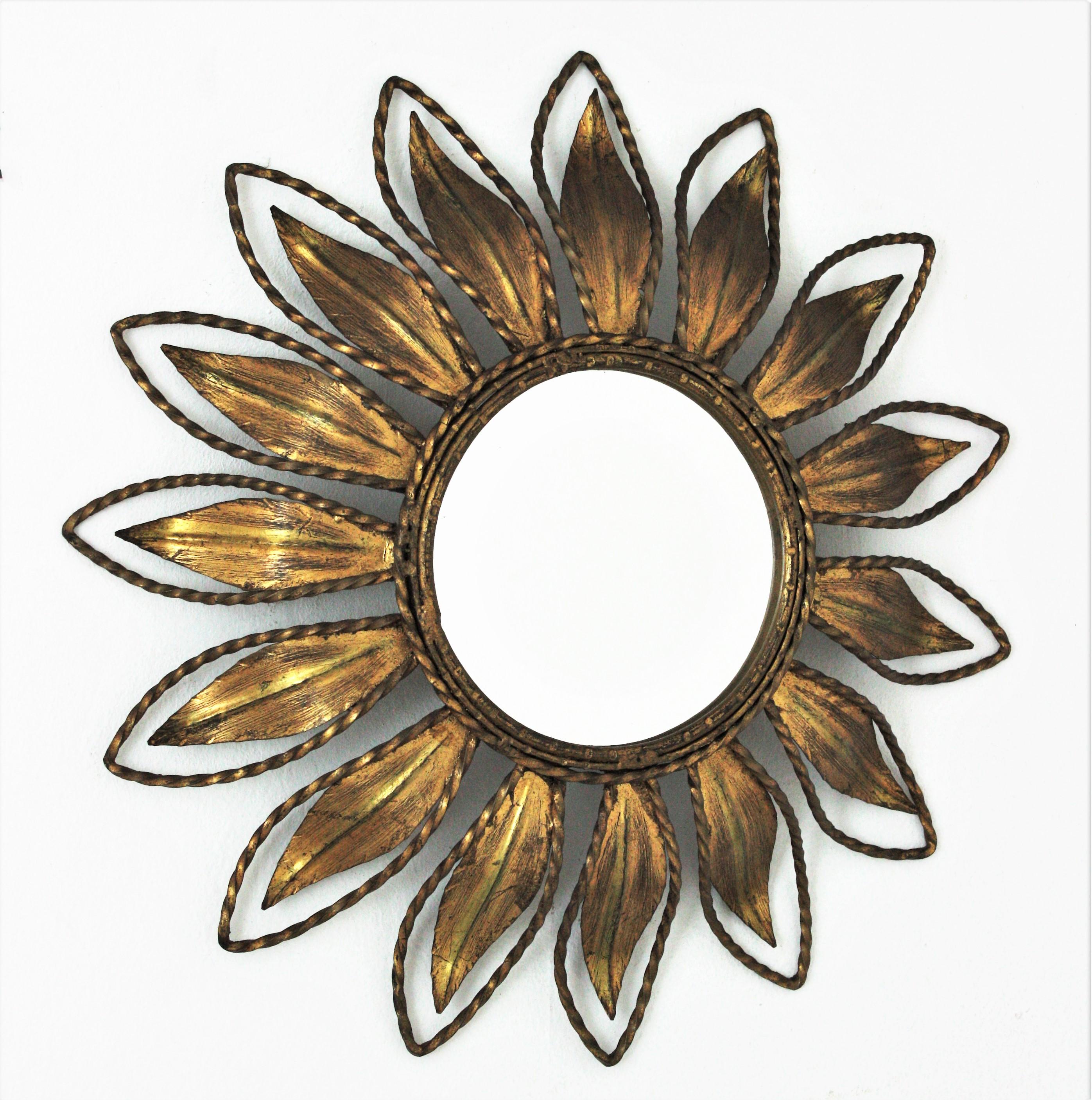 Spanish Mid-Century Modern Sunburst Mirror in Gilt Metal For Sale 6