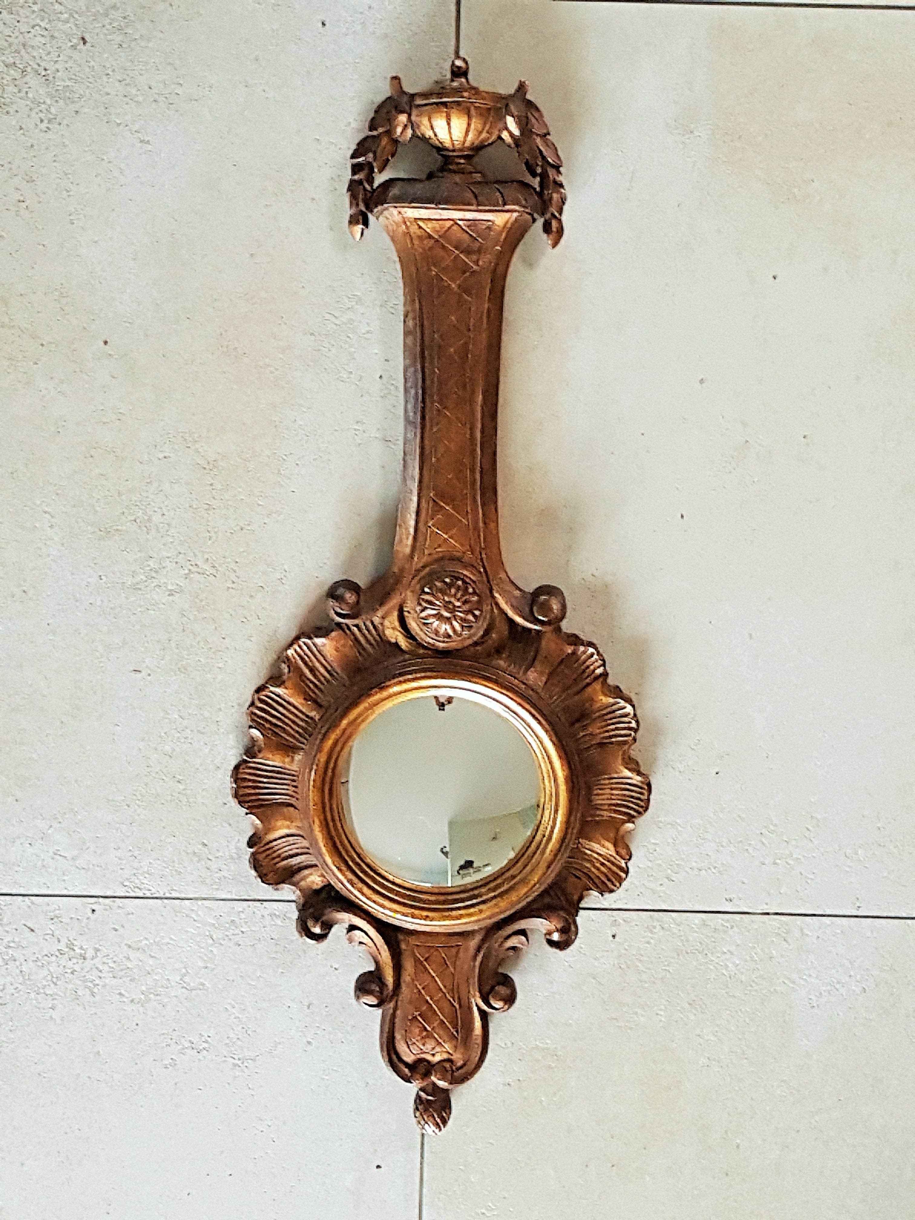 French sunburst Soleil mirror style Louis XV. Convex domed mirror. Gold finish.

