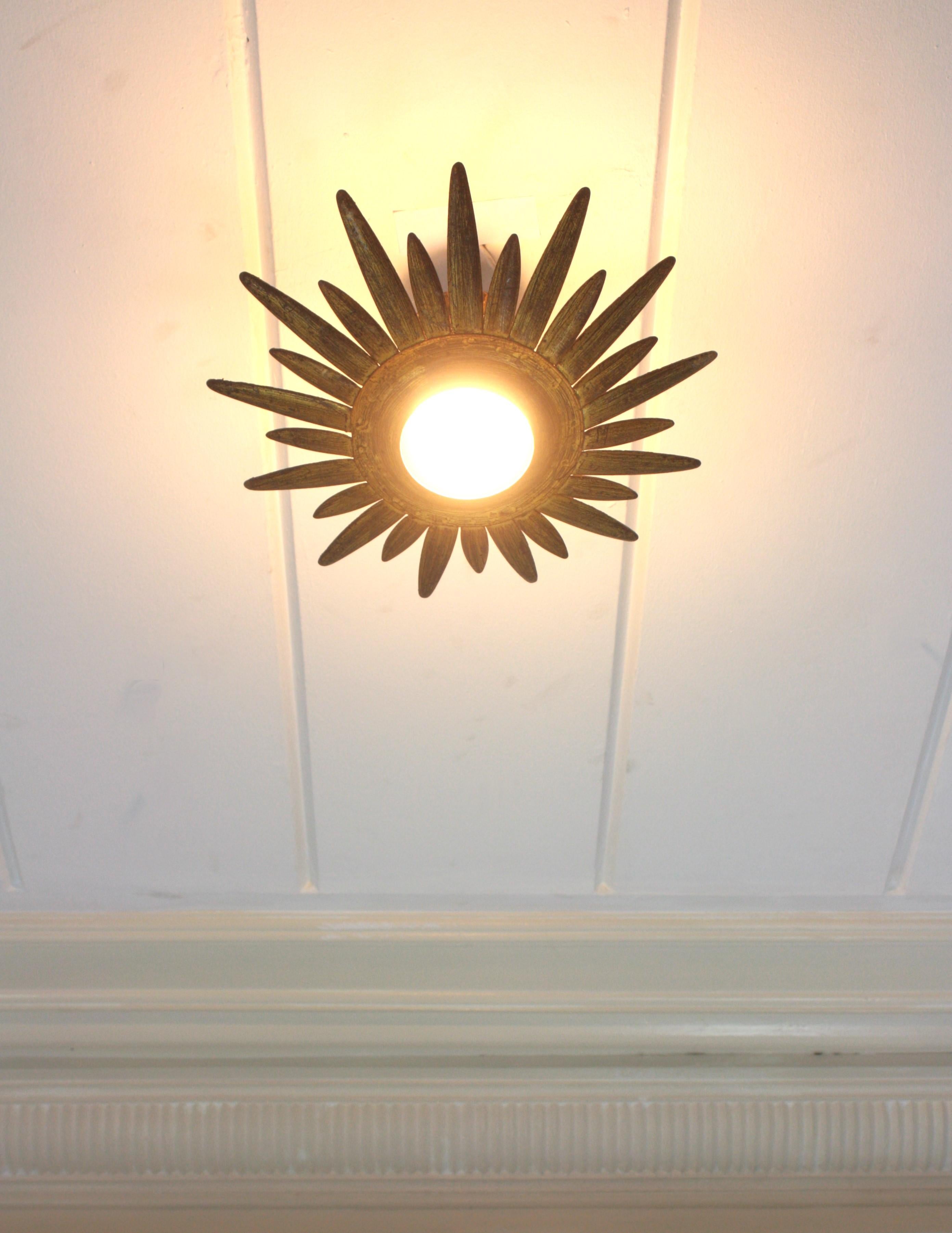 Sunburst Starburst Light Fixture in Gilt and Green Metal For Sale 8