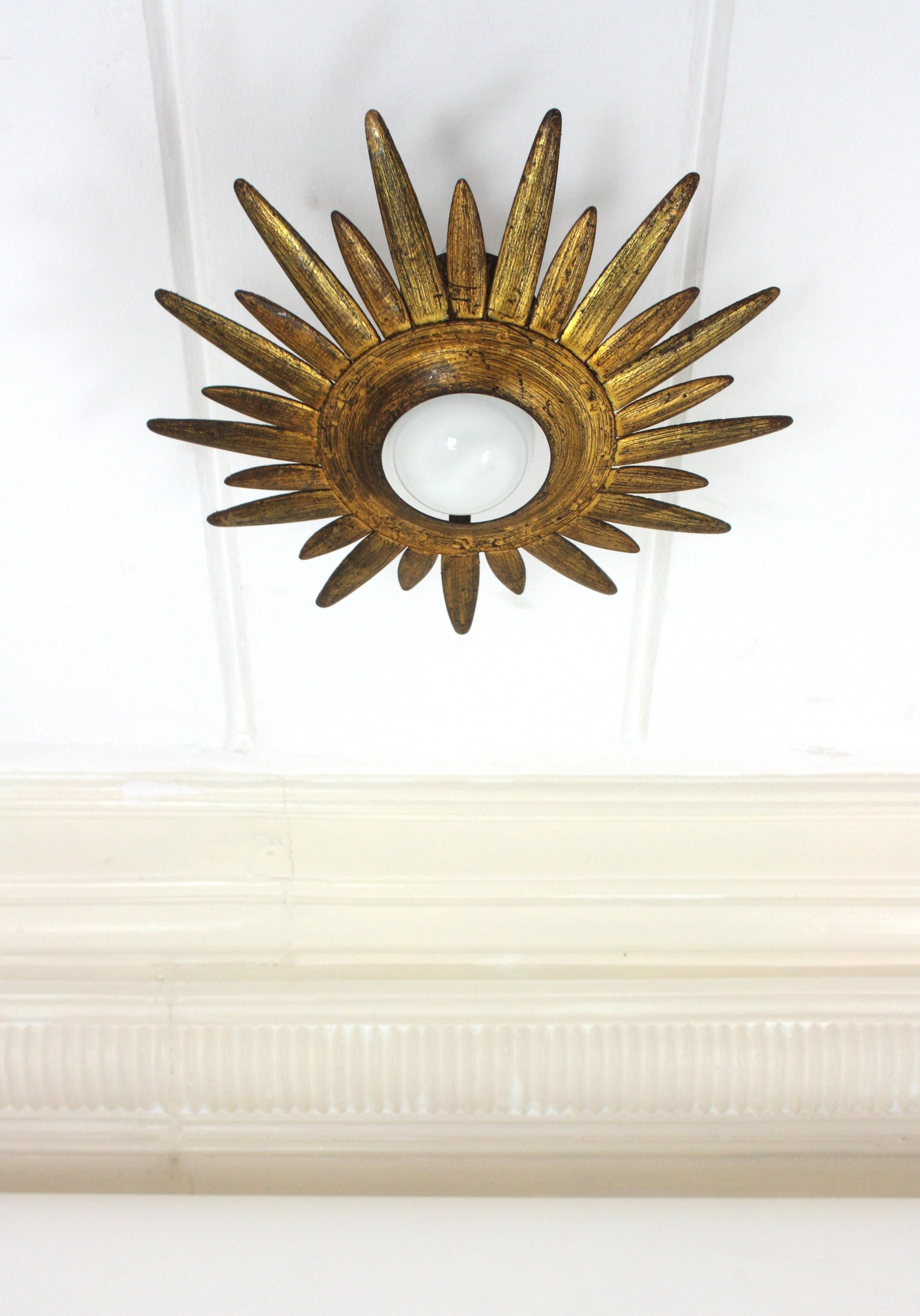 Sunburst Starburst Light Fixture in Gilt and Green Metal For Sale 9