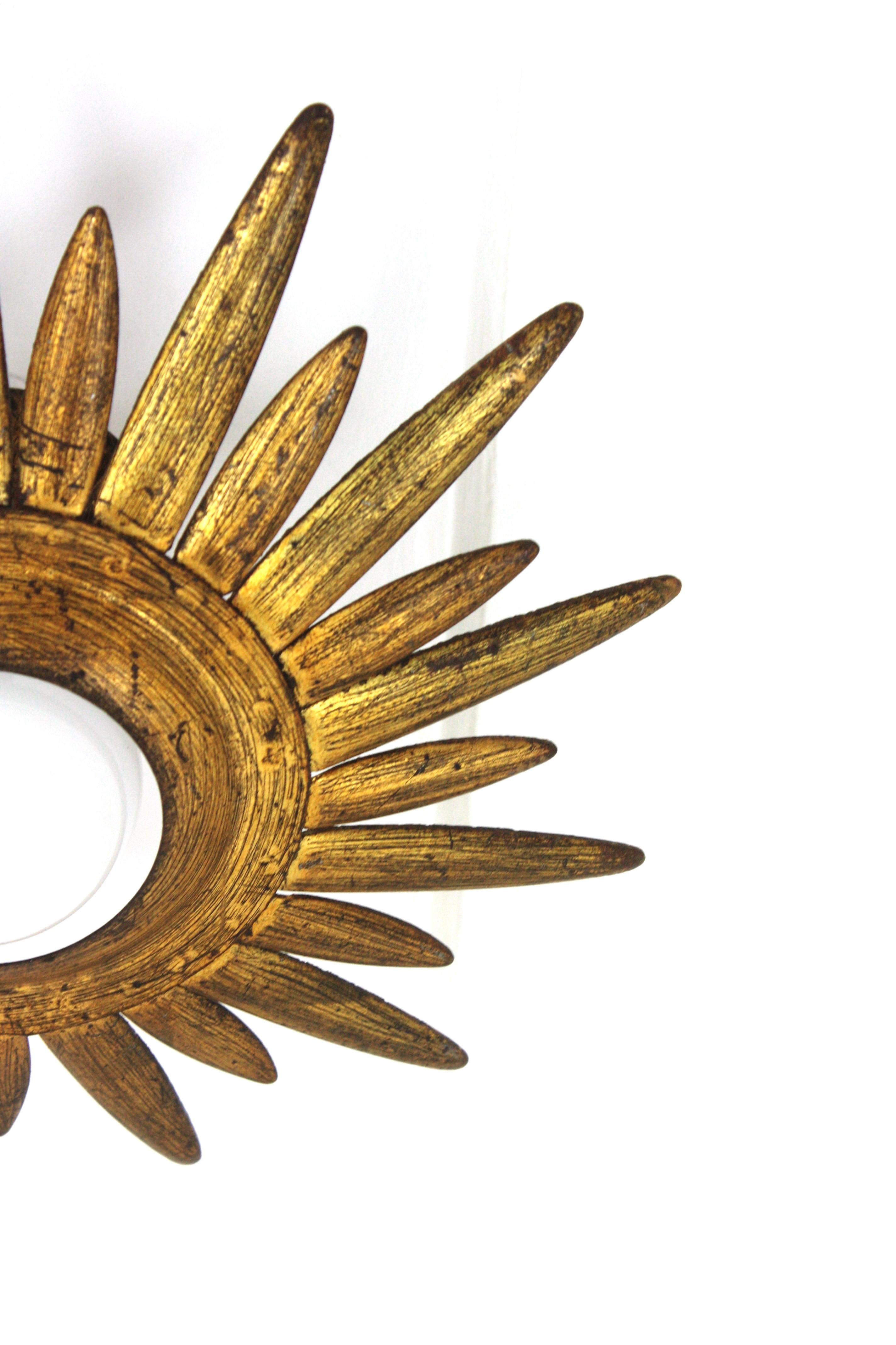 Sunburst Starburst Light Fixture in Gilt and Green Metal For Sale 2