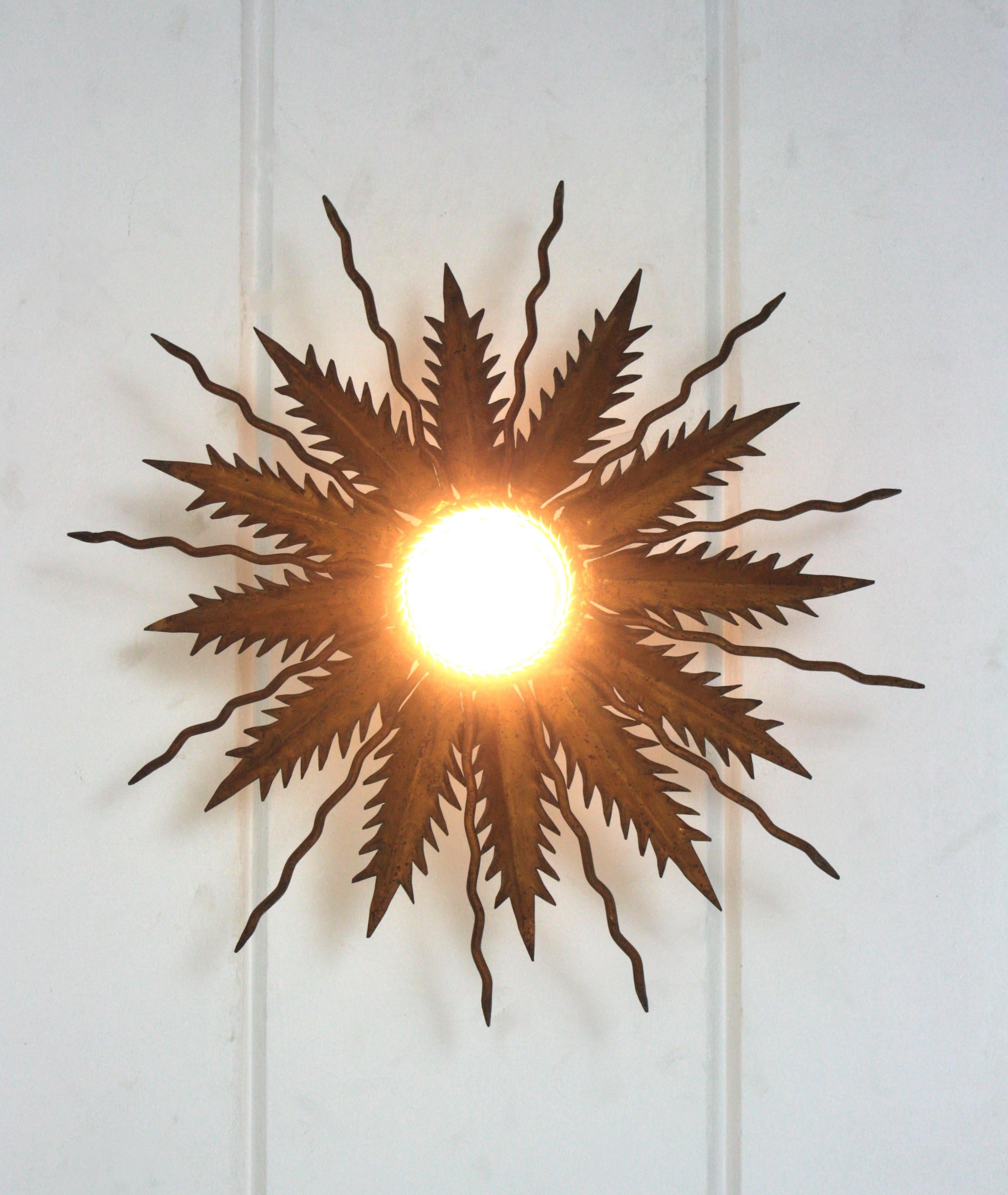 Sunburst Starburst Light Fixure in Bronze Gilt Wrought Iron, 1950 For Sale 11