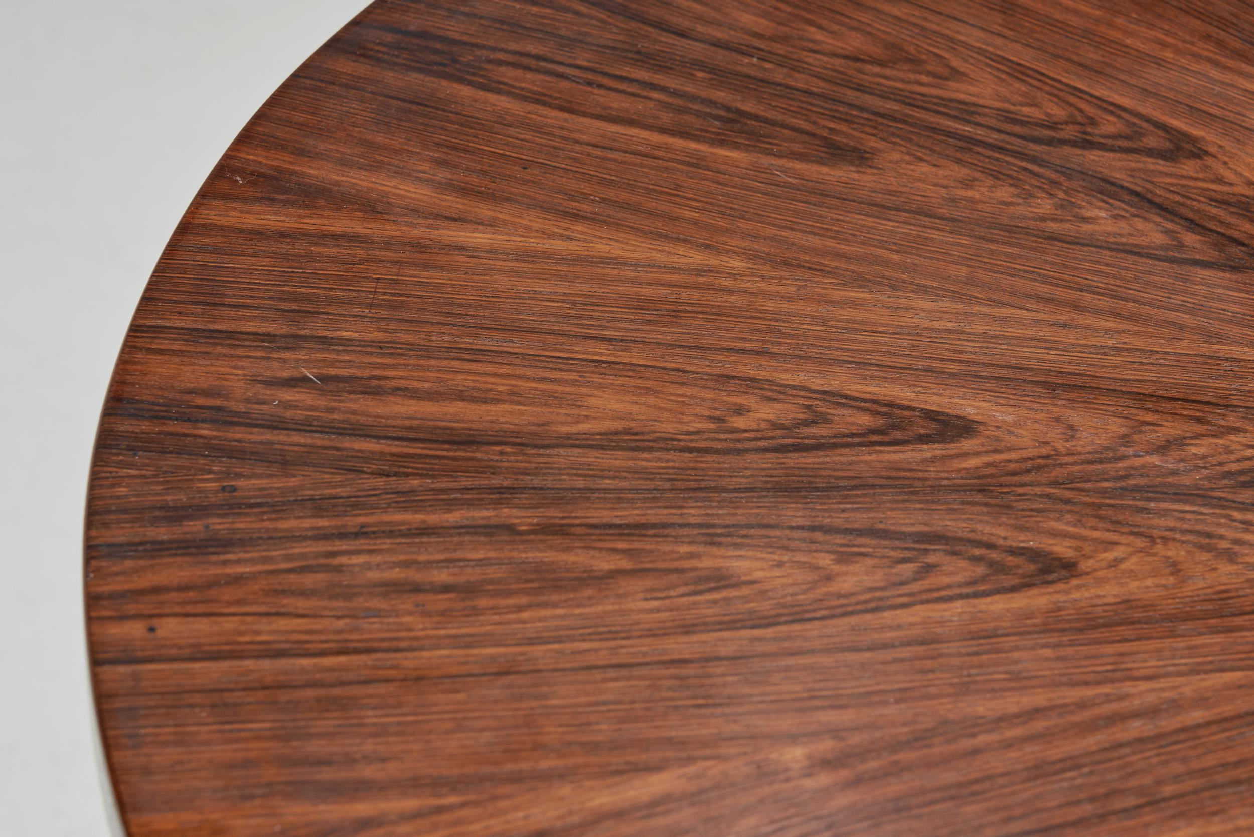 Bois Table à manger Sunburst de Gianni Moscatelli pour ARREDOFORM, Italie, vers 1965 en vente