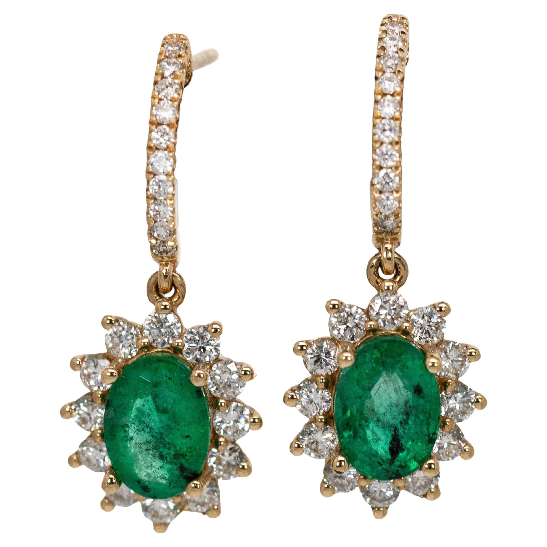 Boucles d'oreilles émeraude zambienne avec diamants naturels en or massif 14K OV 7x5mm en vente