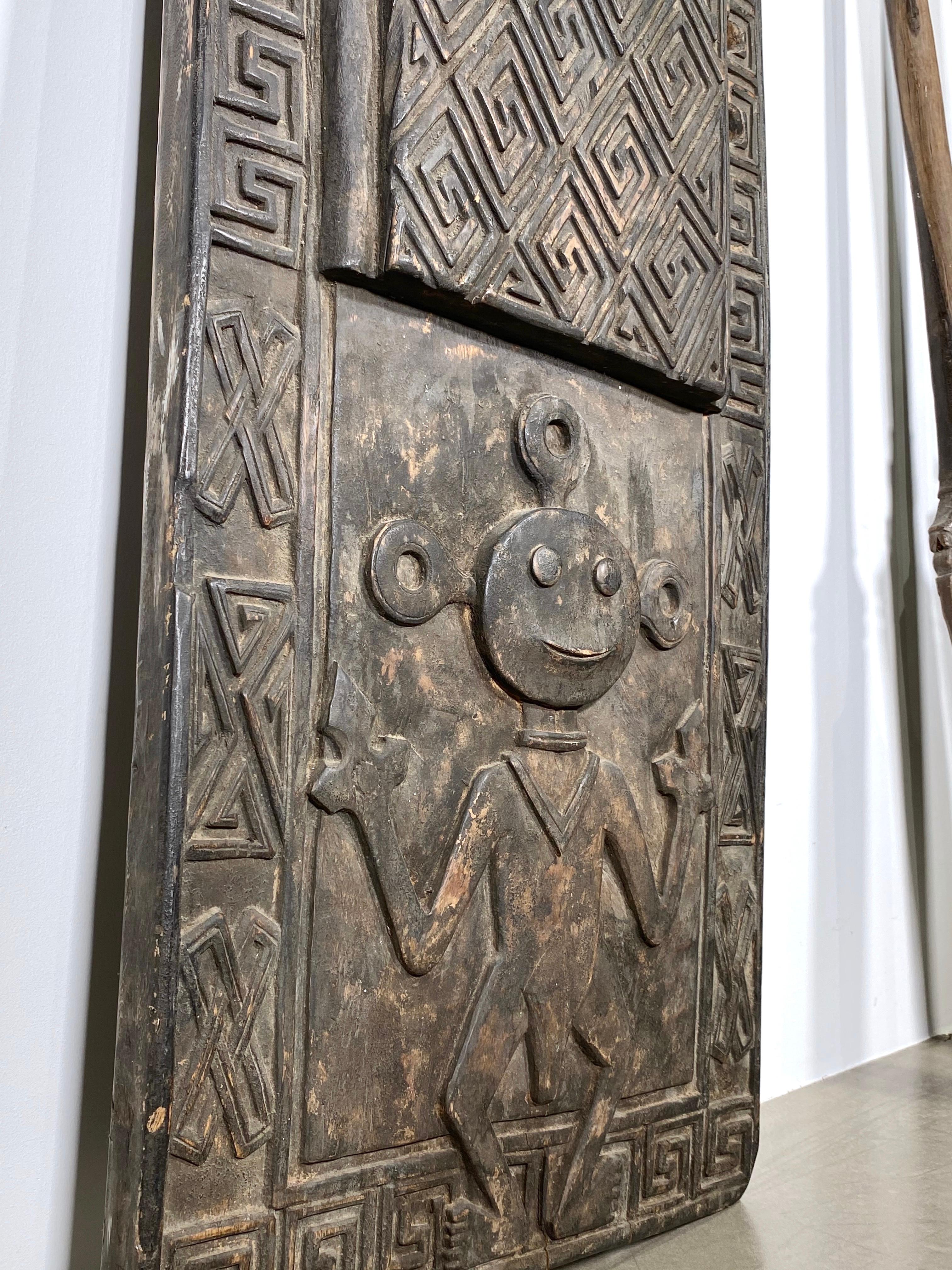 Sunda Islands Sumbawa Sumba Tibor Iron Wood Shaman Dukun Guardian Door, Oceania In Good Condition For Sale In Reutlingen, DE