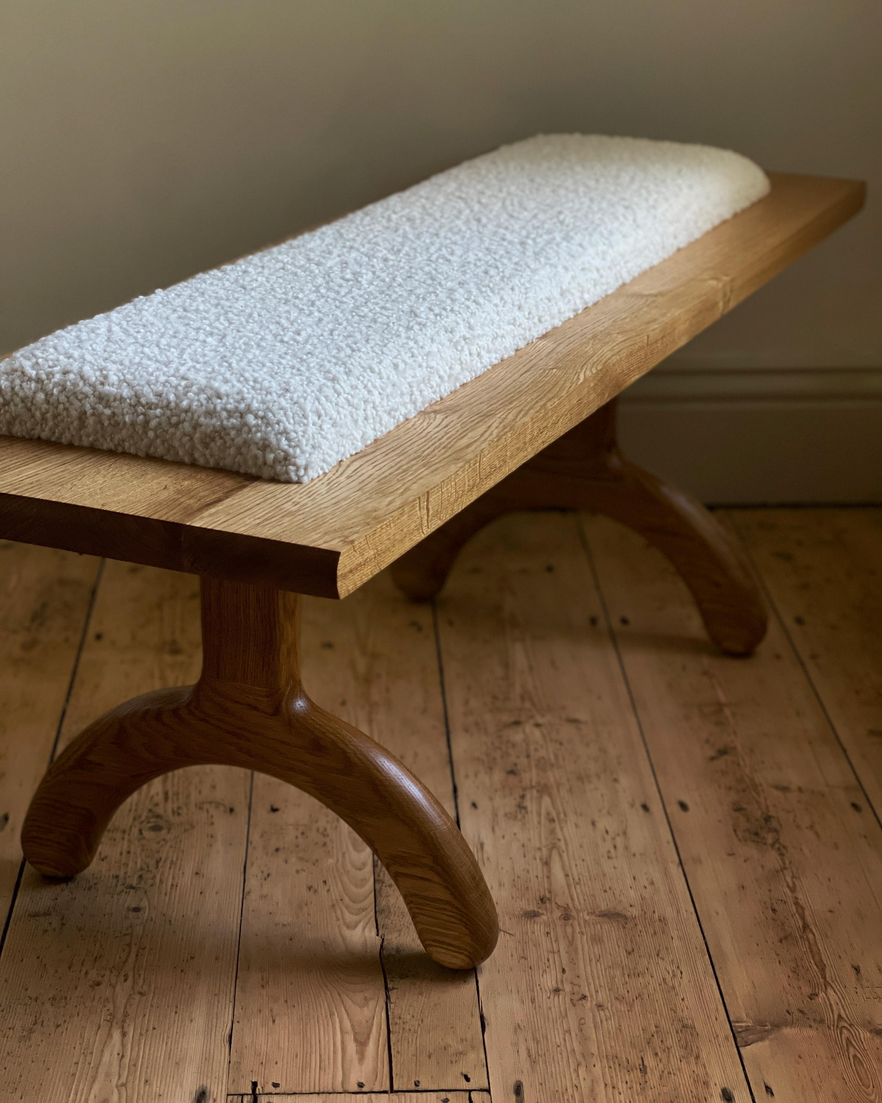 Sunday Bench aus Eiche und Boucle, lange Version (Moderne der Mitte des Jahrhunderts) im Angebot