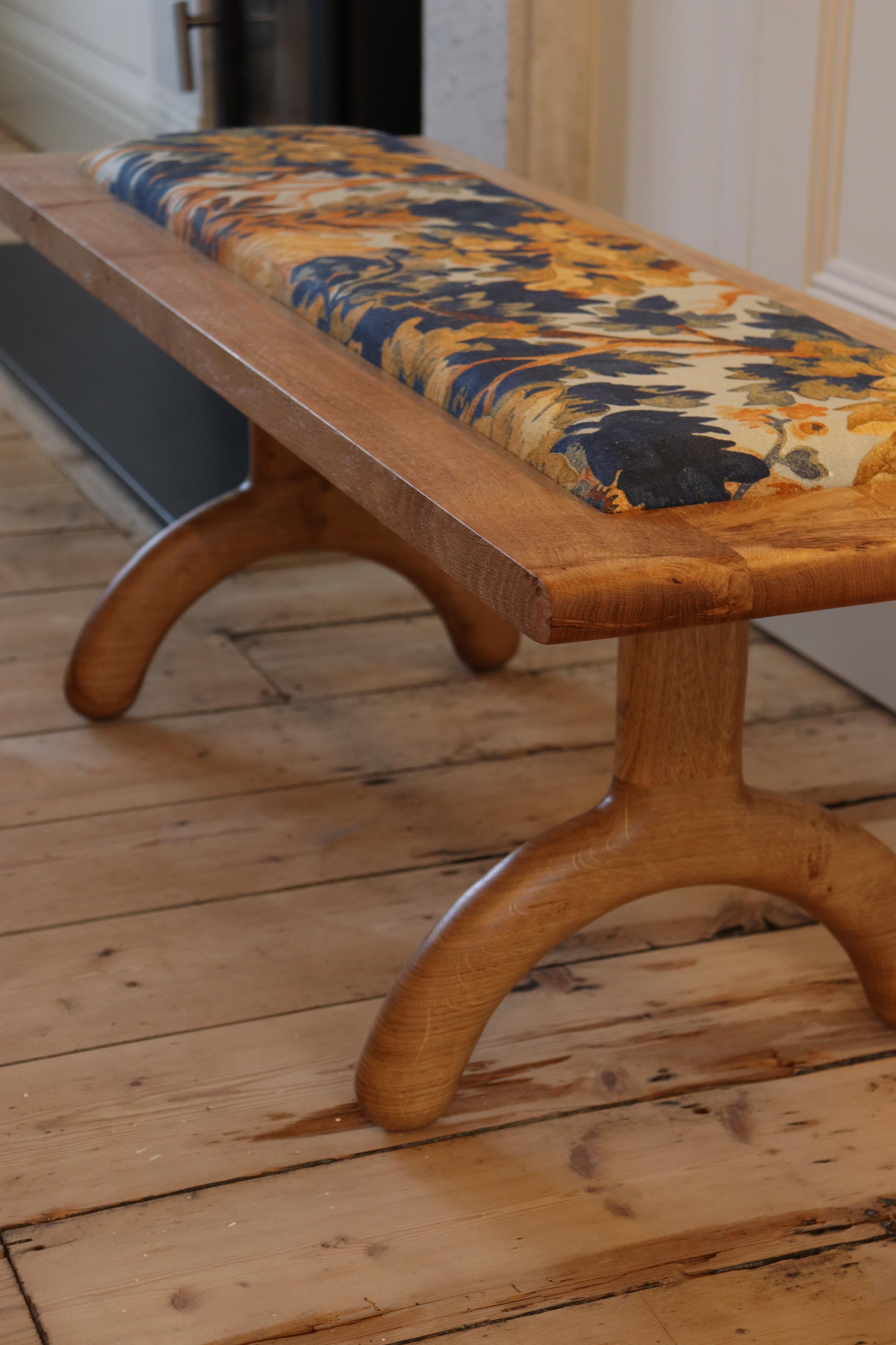 Sunday Bench aus Eiche und Boucle, lange Version im Angebot 1
