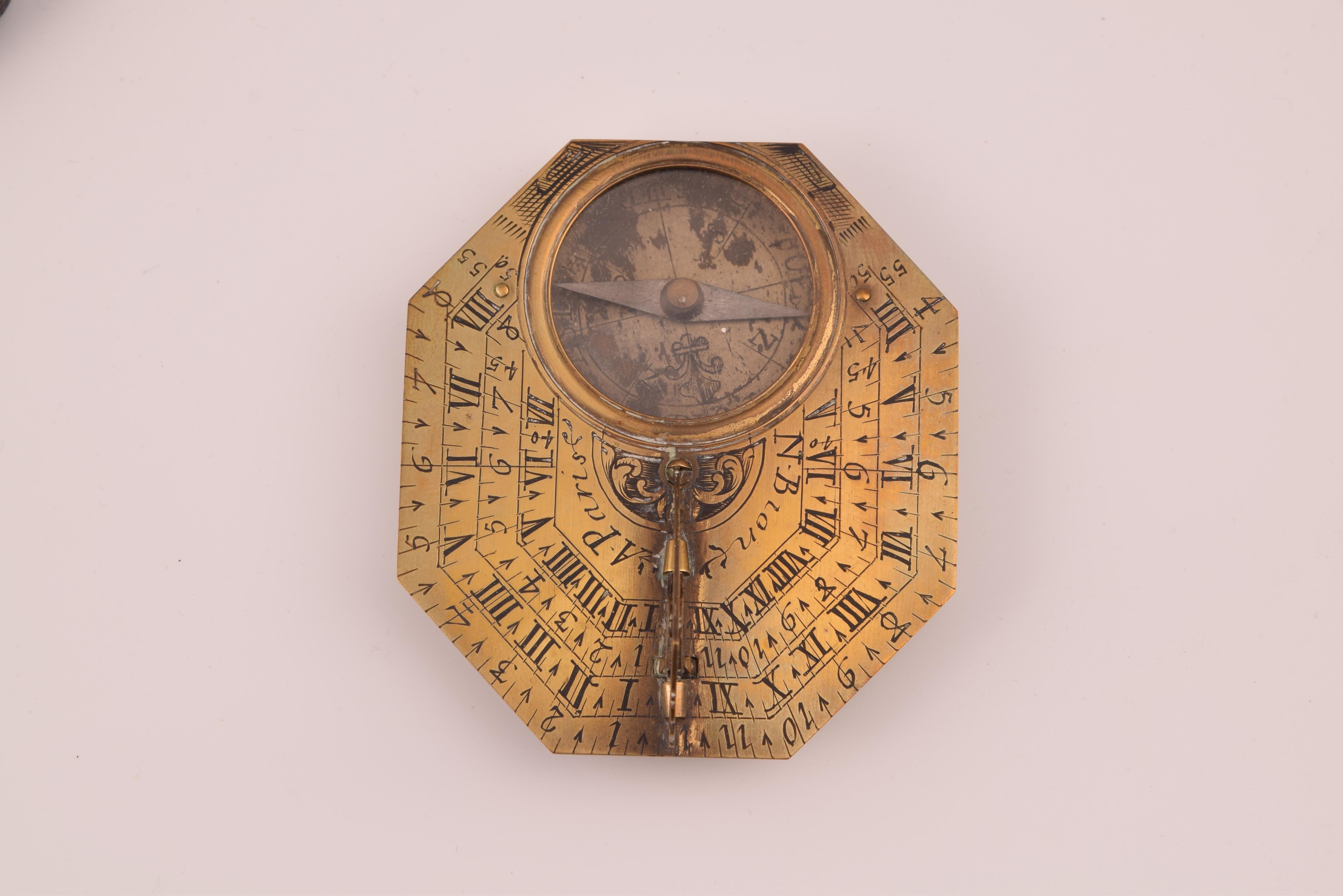 Sundial mit Kompass und Etui, Bronze, Bion, Nicholas, Paris, 18. Jahrhundert im Zustand „Gut“ im Angebot in Madrid, ES