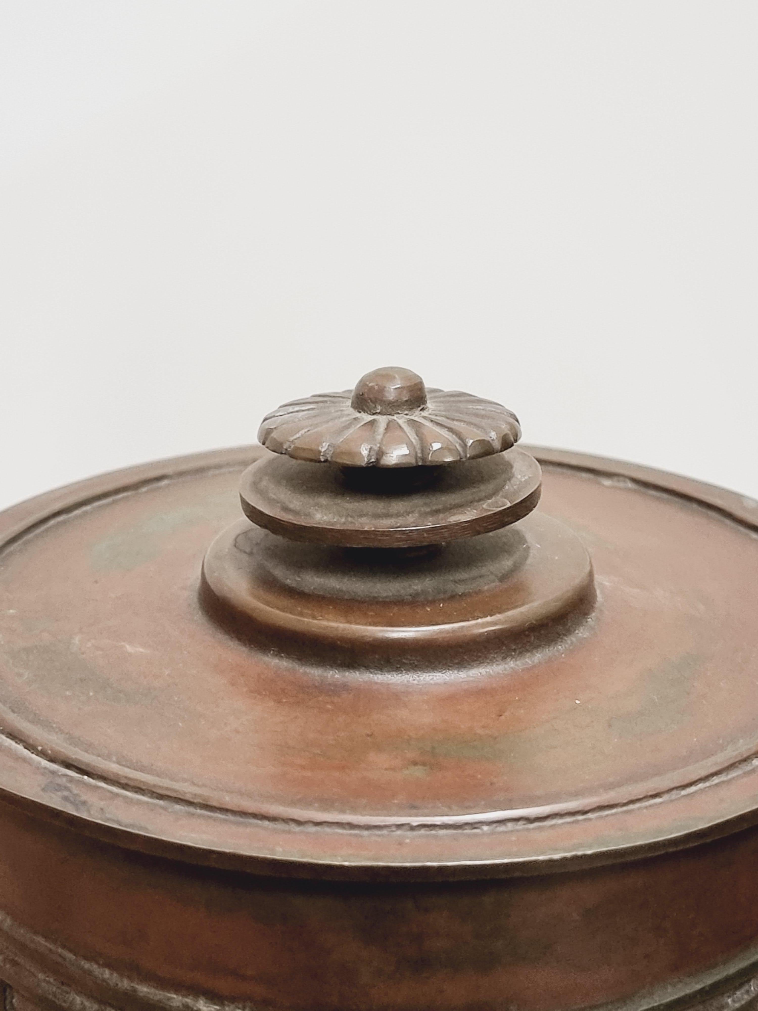 Sune Bäckström, Tobacco Jar in Bronze, Meander Pattern Swedish Grace / Art Deco 5