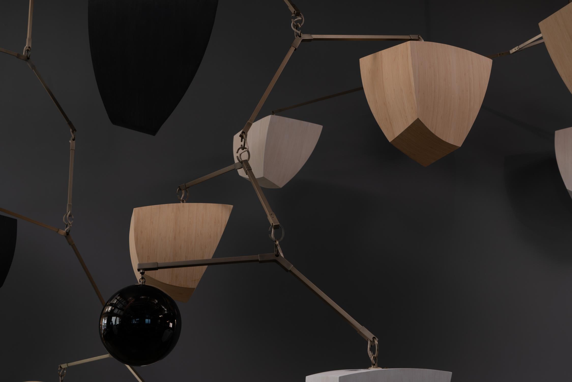 Girasole 14 / Lampadario mobile in bambù e ottone fatto a mano da Andrea Claire Studio In condizioni Nuovo in vendita a Los Angeles, CA