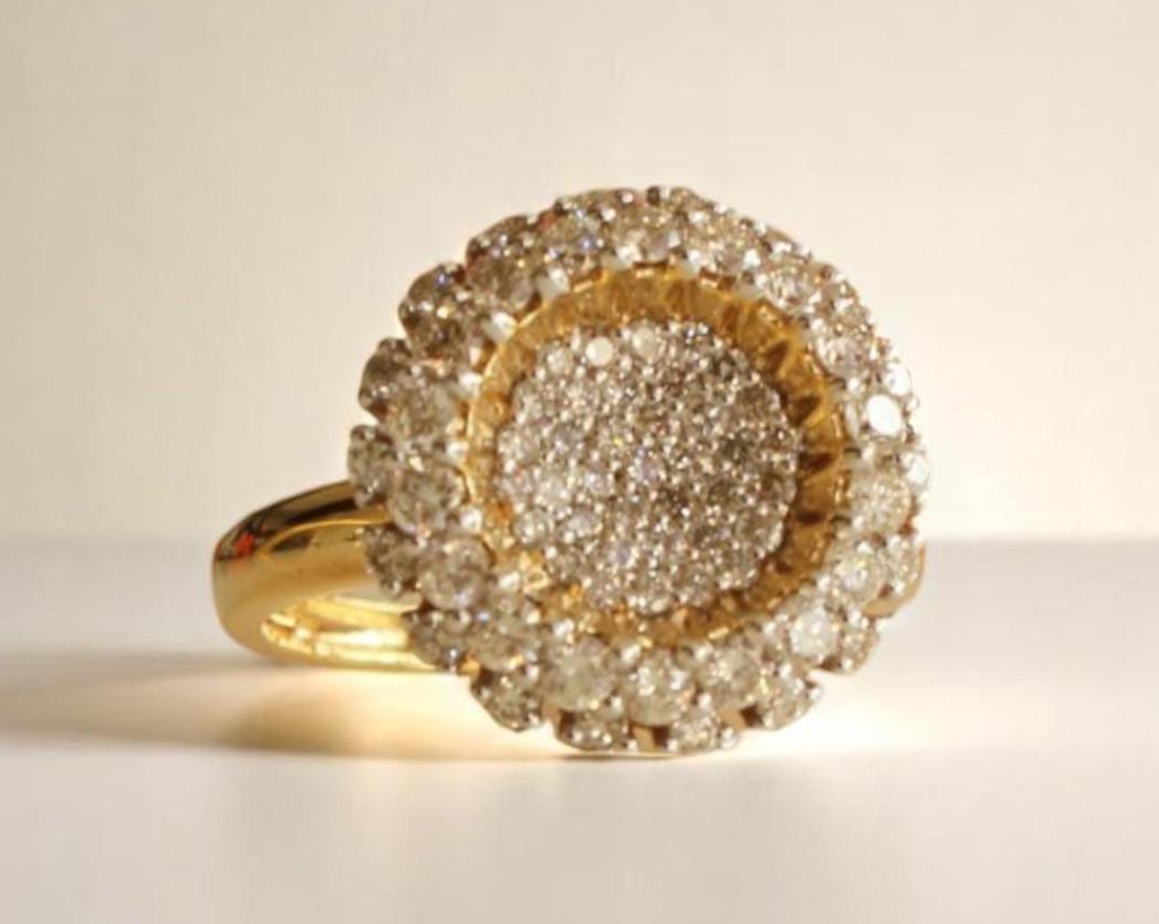 Taille ronde Bague tournesol en or massif 14 carats certifiée en vente