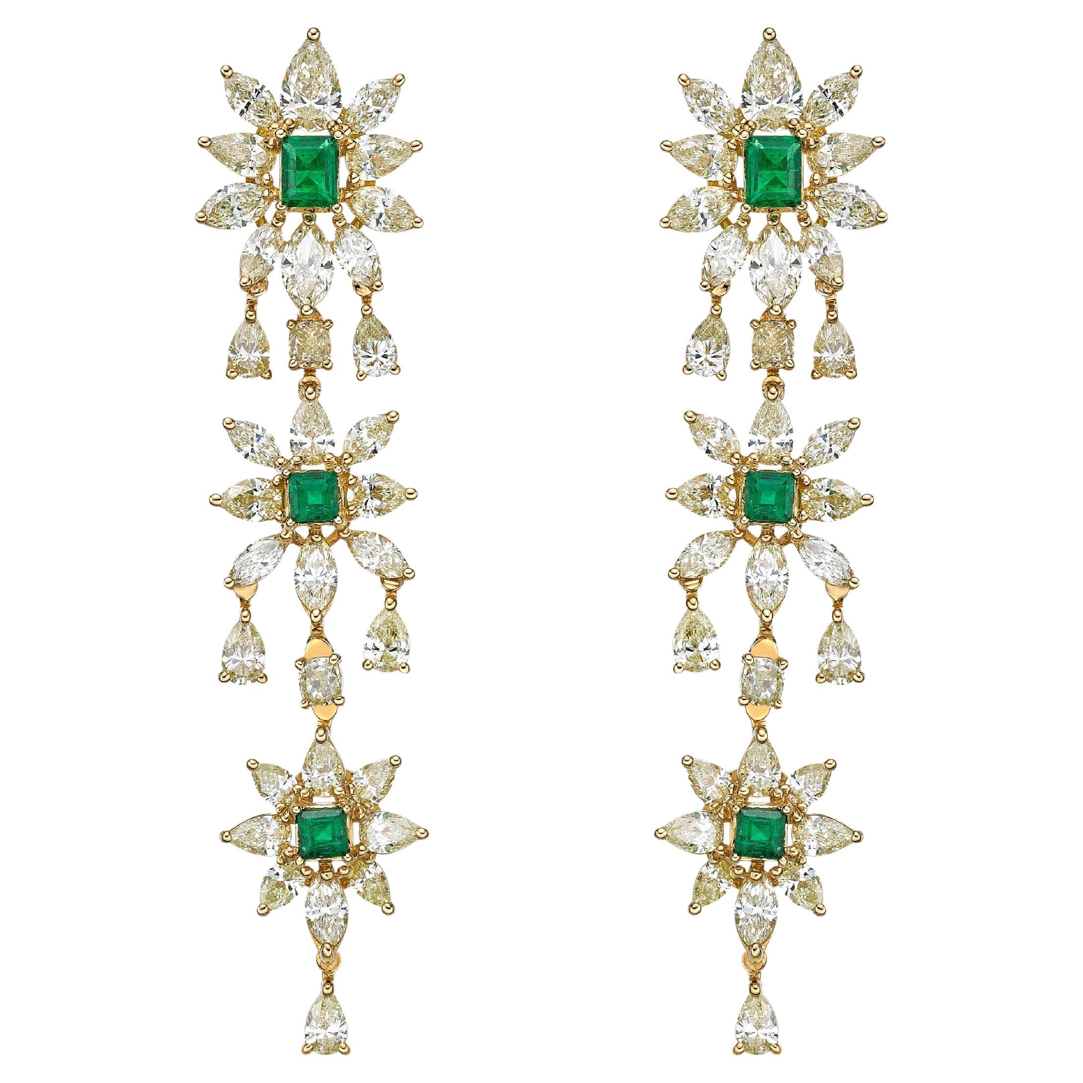 Sunflower Emerald and Yellow Diamond Earrings in 18 Karat Yellow Gold For Sale