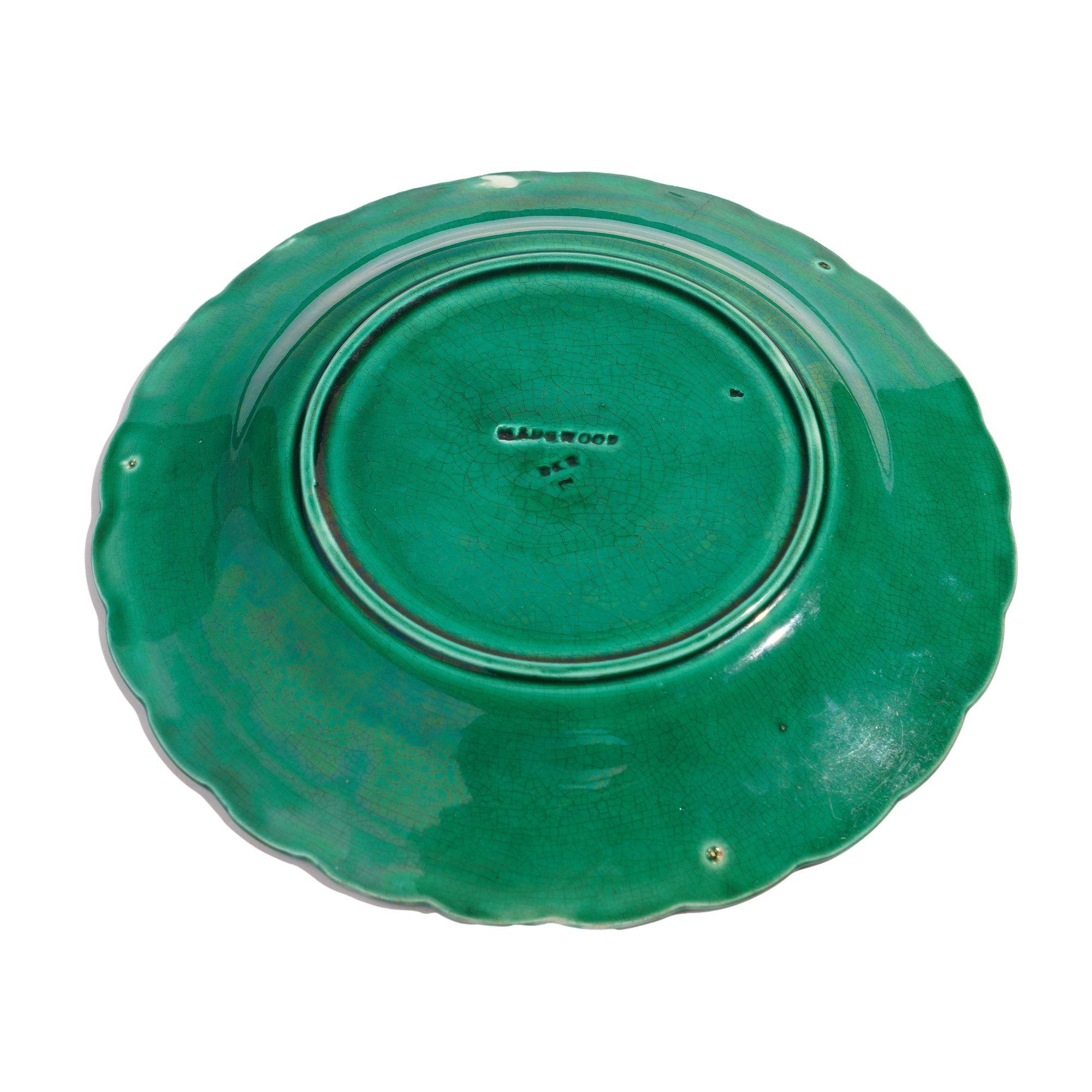 Assiette à thé en majolique vert tournesol de Wedgwood, c. 1850 Bon état - En vente à Kenilworth, IL