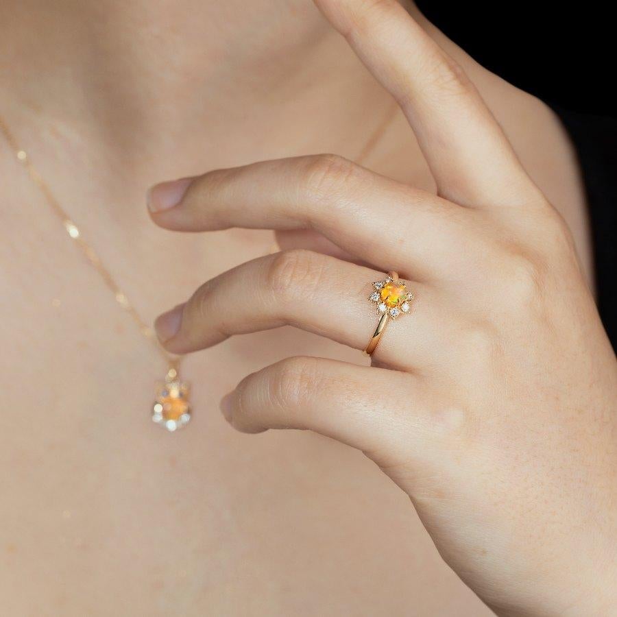 Sunflower Mexican Fire Opal Diamond Engagement Ring 18K Yellow Gold In New Condition In Suwanee, GA