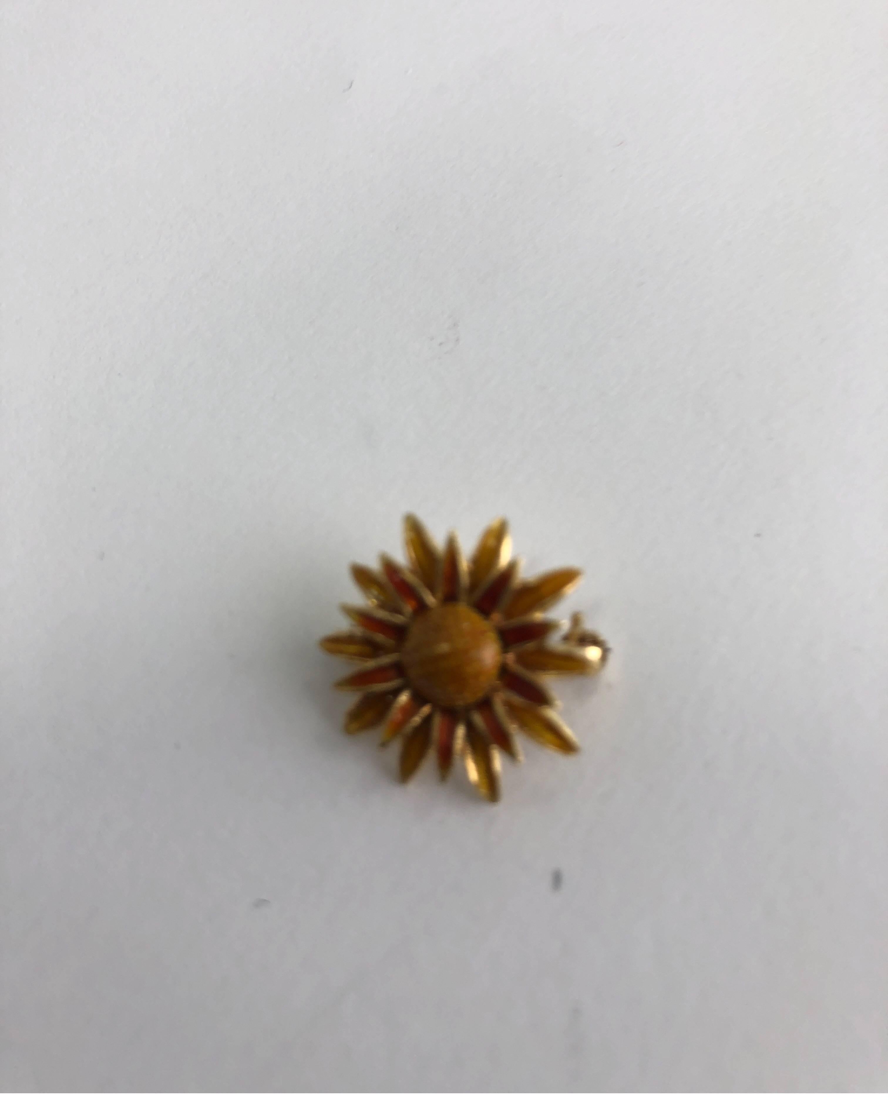 Art Deco Sunflower Pin in 18 Karat Yellow Gold Nicely Enameled