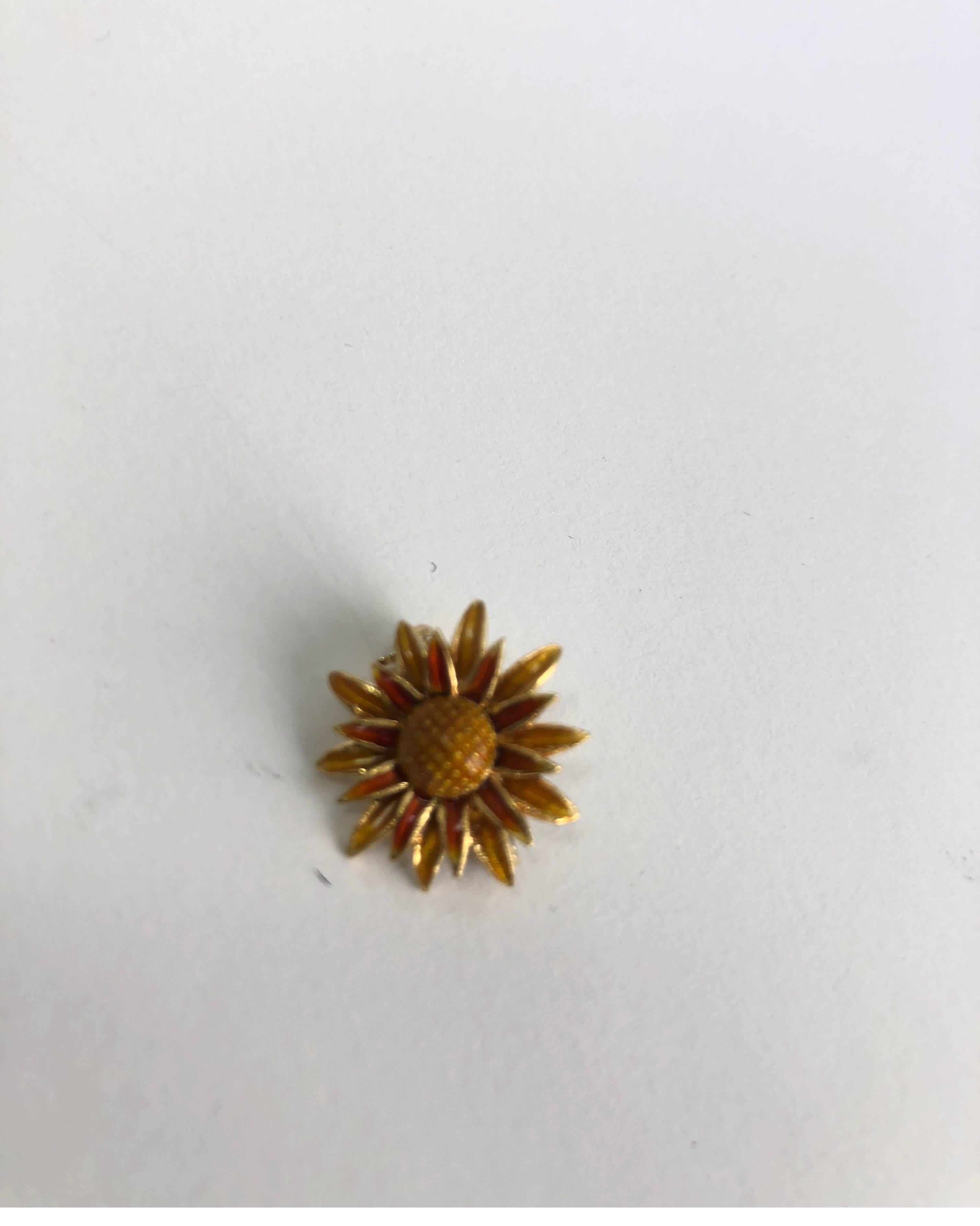 Women's Sunflower Pin in 18 Karat Yellow Gold Nicely Enameled