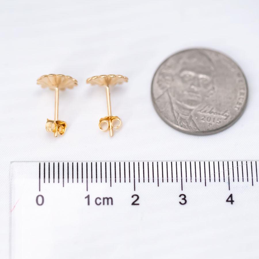 Orecchini con girasole e opale australiano in oro giallo 14K In condizioni Nuovo in vendita a Suwanee, GA