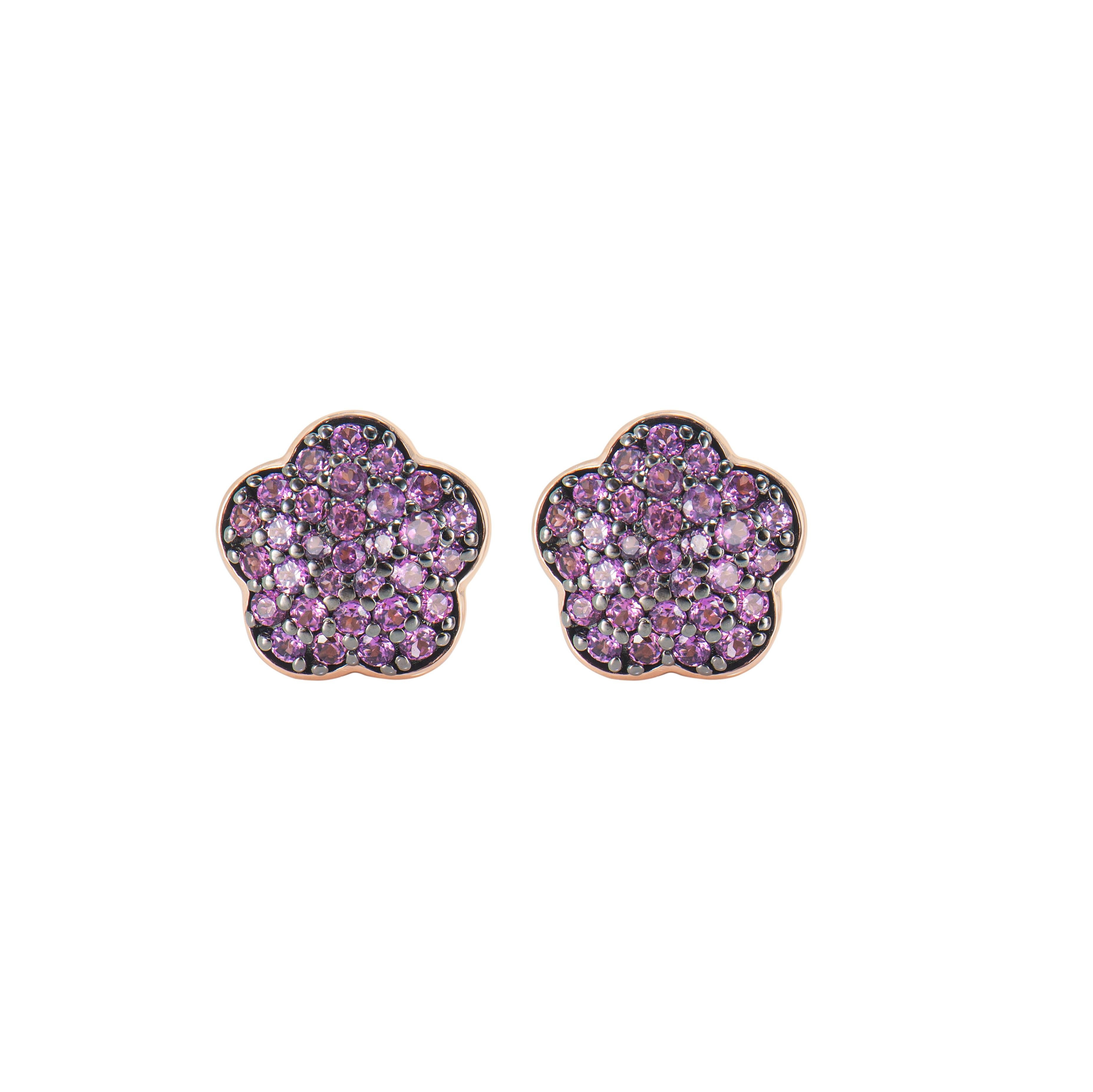 Contemporaneo Sunita Nahata Rodolite 1.00ct. Orecchino a goccia in oro rosa 14 carati. in vendita