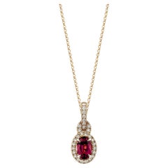 Sunita Nahata Rhodolite 1.08 carats Pendentif en 14 carats avec diamant blanc.