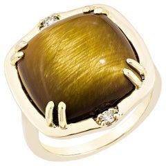 Sunita Nahata 11.36ct. Tiger's Eye Fancy Ring in 14KYG with Diamond.