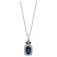 Sunita Nahata London Blauer Topas 1.19 Karat. Anhänger in 14KWG mit Saphir und Diamant