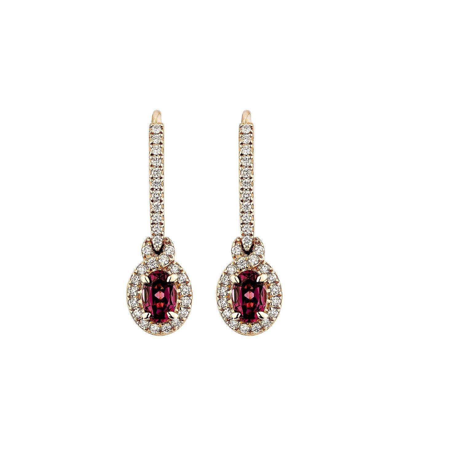 Contemporaneo Sunita Nahata Rodolite 1.22ct. Orecchino a goccia in 14KRG con diamante bianco. in vendita