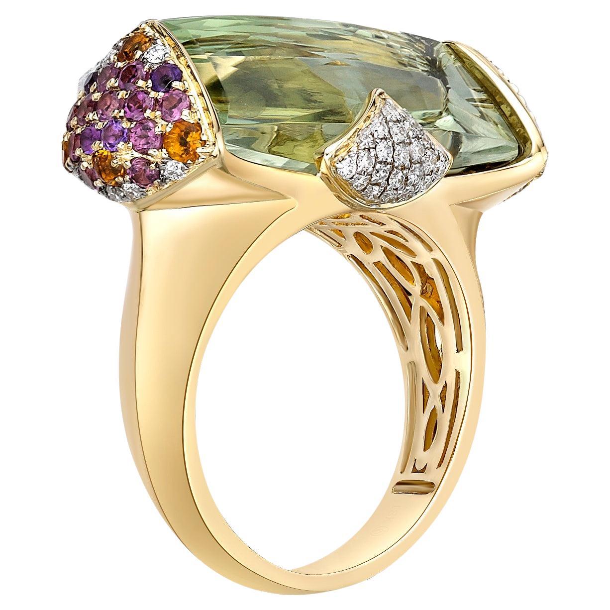 Sunita Nahata Mint Quartz 13.80ct. Fancy Ring in 18KYG with White Diamond.