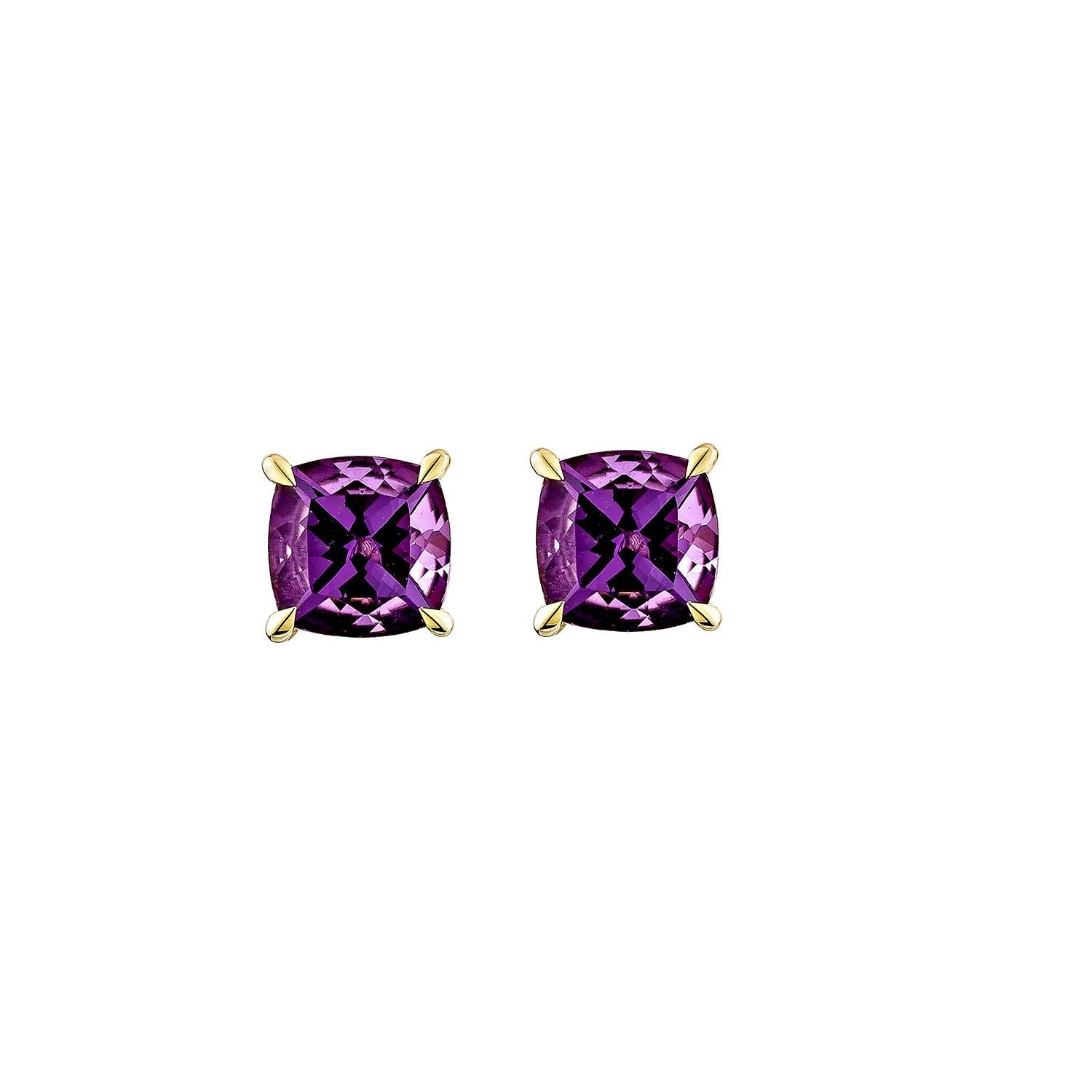 Contemporary Sunita Nahata Amethyst 1.72ct. Stud Earring in 14Karat Yellow Gold. For Sale