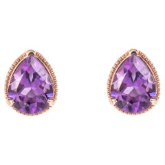 Sunita Nahata Amethyst 1.76ct. Clous d'oreilles en or rose 14 carats.