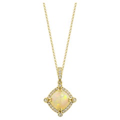 Sunita Nahata Opale éthiopienne 1.97 carats. Pendentif en 18 carats avec diamant blanc.