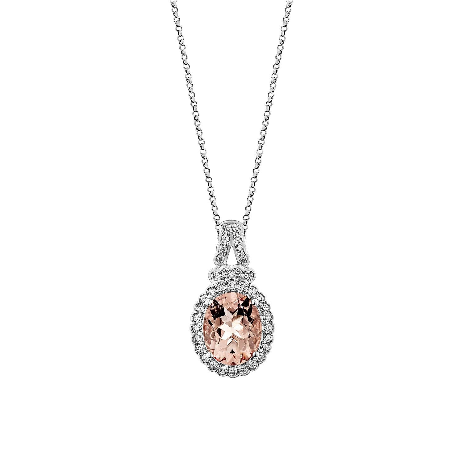 Questa collezione comprende una serie di Morganite rosa, simbolo dell'amore e delle relazioni, che la rende una scelta eccellente per una varietà di applicazioni. Accentuato da diamanti bianchi, questo pendente è realizzato in oro bianco e presenta