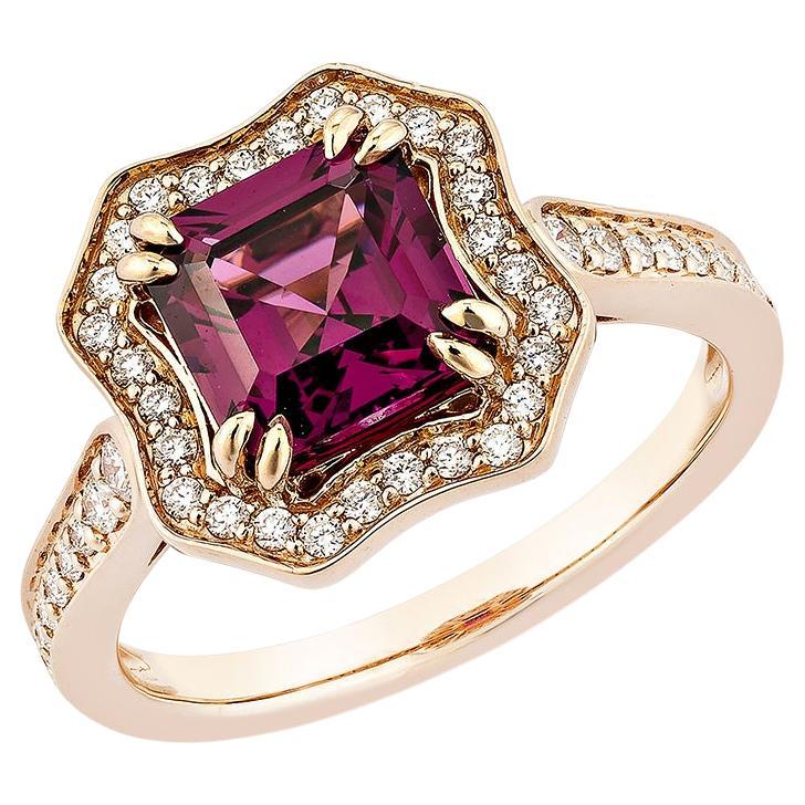 Sunita Nahata Rhodolite 2.19ct. Fancy Ring in 14KRG with White Diamond.