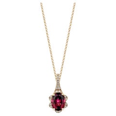 Sunita Nahata Rhodolite 2.49 carats Pendentif en 14 carats avec diamant blanc.