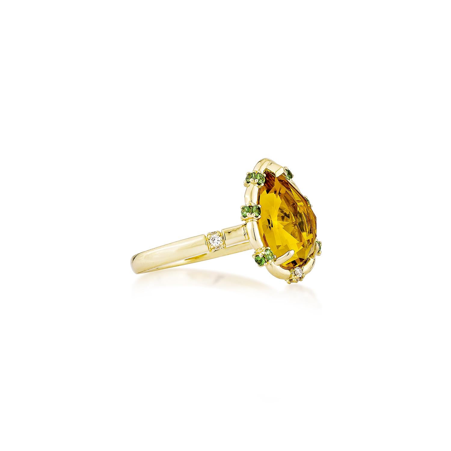 Glamorous Gemstones - Sunita Nahata started off her career as a gemstone trader, and this particular collection reflects her love for multi-colored gemstones. Sunita Nahata has curated a collection of antique ring featuring stones like mint quartz,