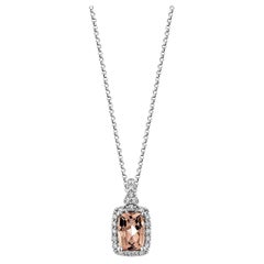 Sunita Nahata, Morganite rose 2.71 carat Pendentif 18 carats avec diamant blanc.