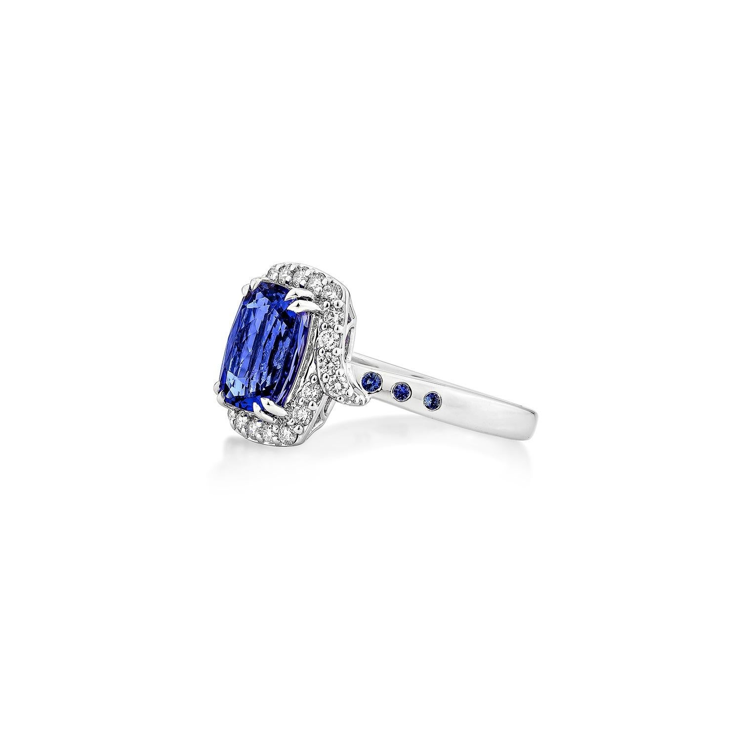 Sunita Nahata Tansanit & Blauer Saphir 2.76 Karat. Ring aus 18KWG mit Diamant. (Kissenschliff) im Angebot