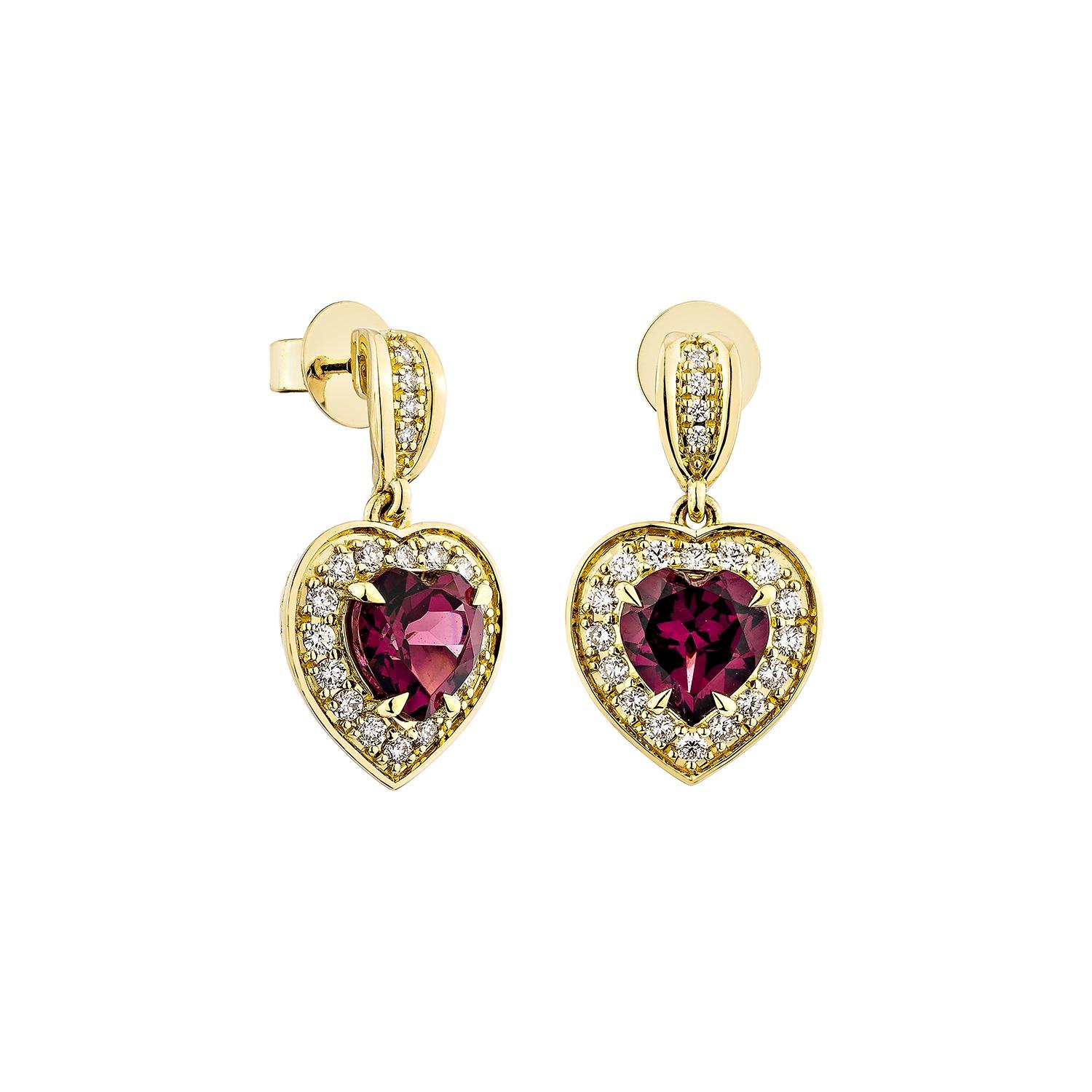 Sunita Nahata showcases an exquisite diamond studded rhodolite earring pair that exudes grace and elegance. This gorgeous 18-karat yellow gold earring pair blends classic elegance with contemporary style, making it perfect for any special