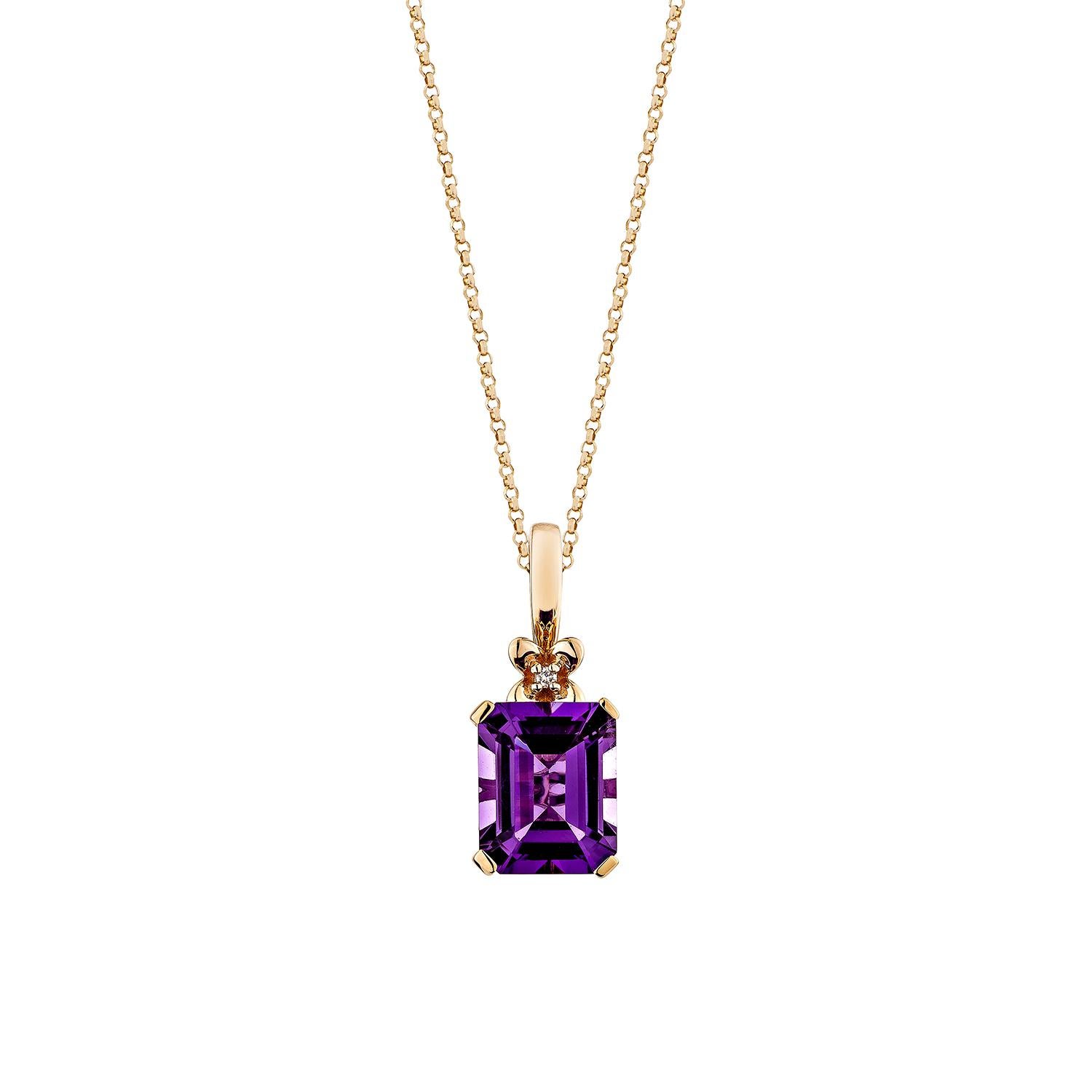 Splendido pendente di ametista a forma di ottagono in oro rosa 14K, impreziosito da diamanti scintillanti per un tocco di eleganza senza tempo e un fascino vibrante.

Ciondolo con ametista in oro rosa 14 carati e diamanti.

Ametista: 3,03 carati,