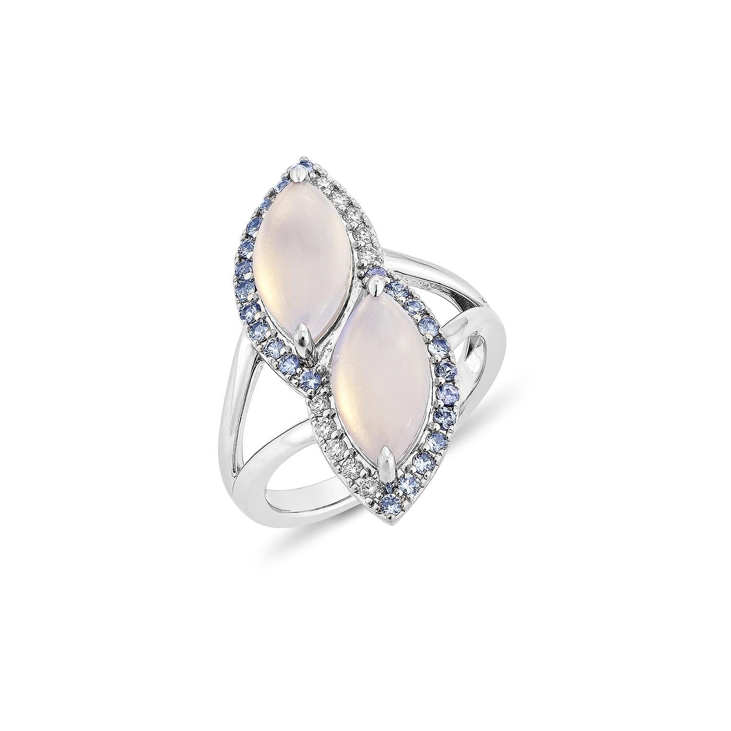 Contemporary Sunita Nahata Chalcodony & Sapphire 3.45ct. Ring in 18KWG with Diamond. For Sale