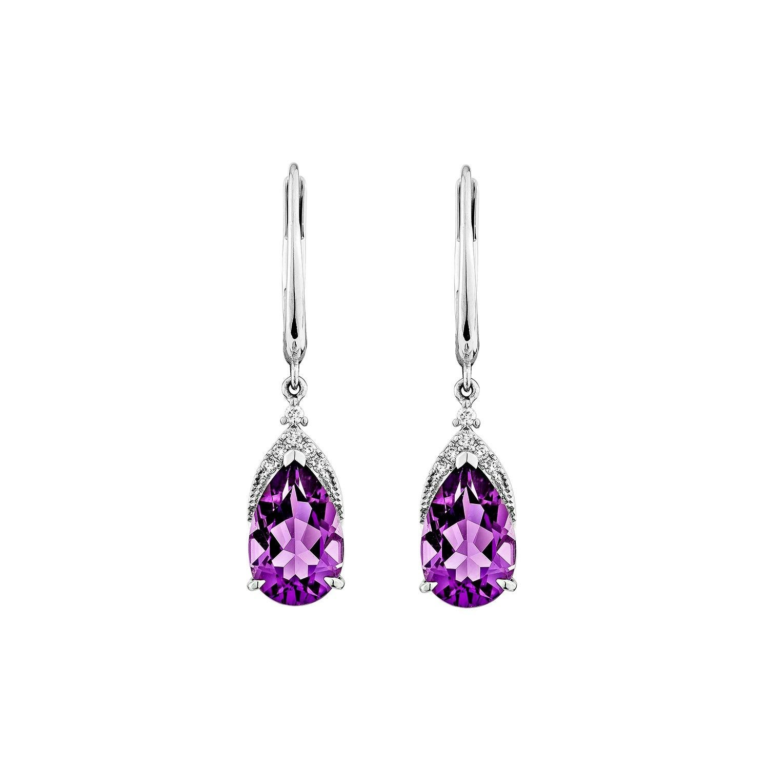 Contemporaneo Sunita Nahata Ametista 3.73ct. Orecchino a goccia in 14KWG con diamante bianco. in vendita