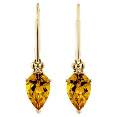 Sunita Nahata Citrin 3.84ct. Tropfenohrringe aus 14KYG mit weißem Diamanten. Sunita Nahata Citrin 3.84ct. Tropfenohrringe aus 14KYG mit weißem Diamanten.