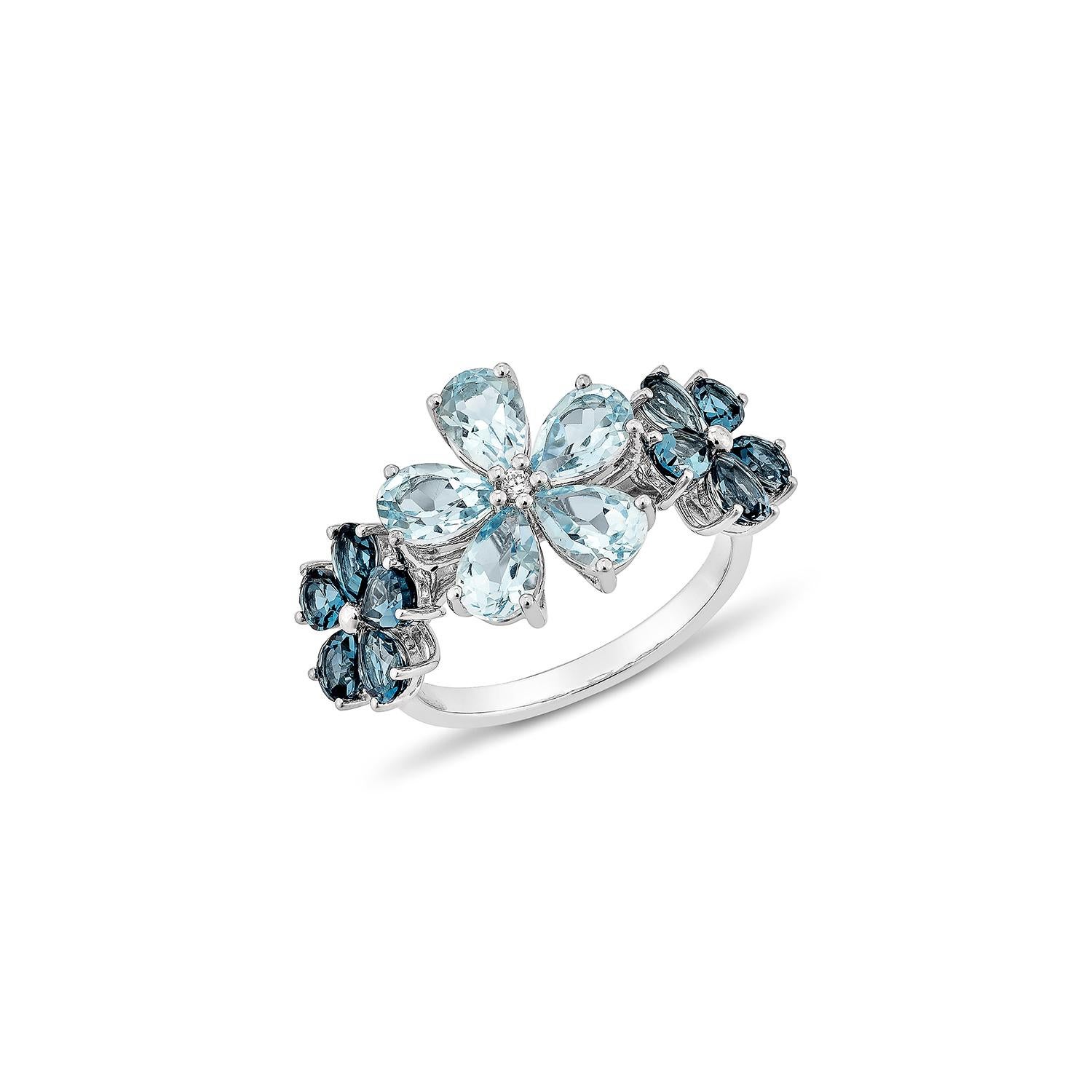 Contemporary Sunita Nahata Swiss & London Blue Topaz 4.18ct. Ring in 14KWG with Diamond. For Sale