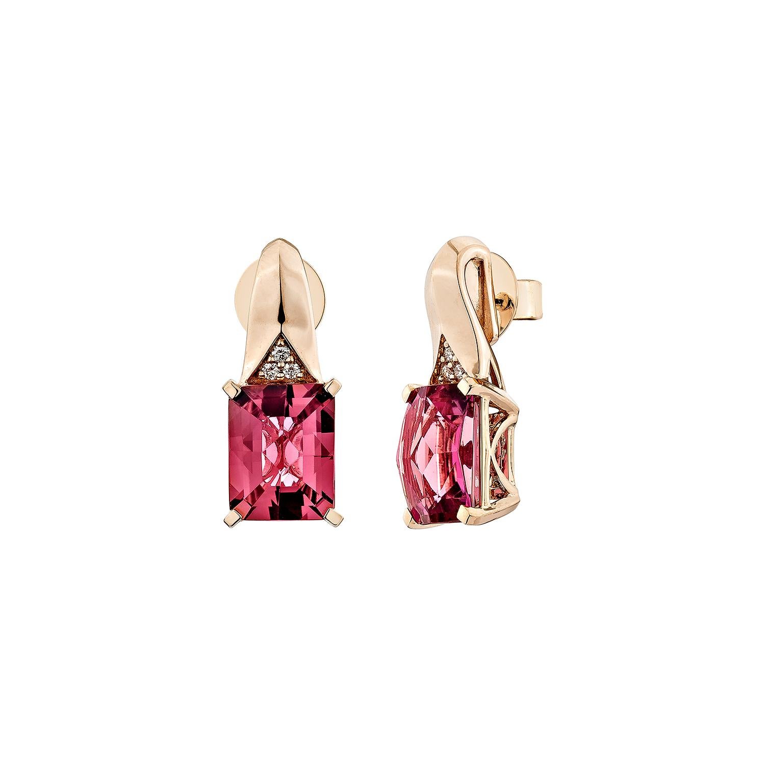 Taglio cuscino Tormalina rosa Sunita Nahata 4,54ct. Orecchino a goccia in 14KRG con diamante. in vendita