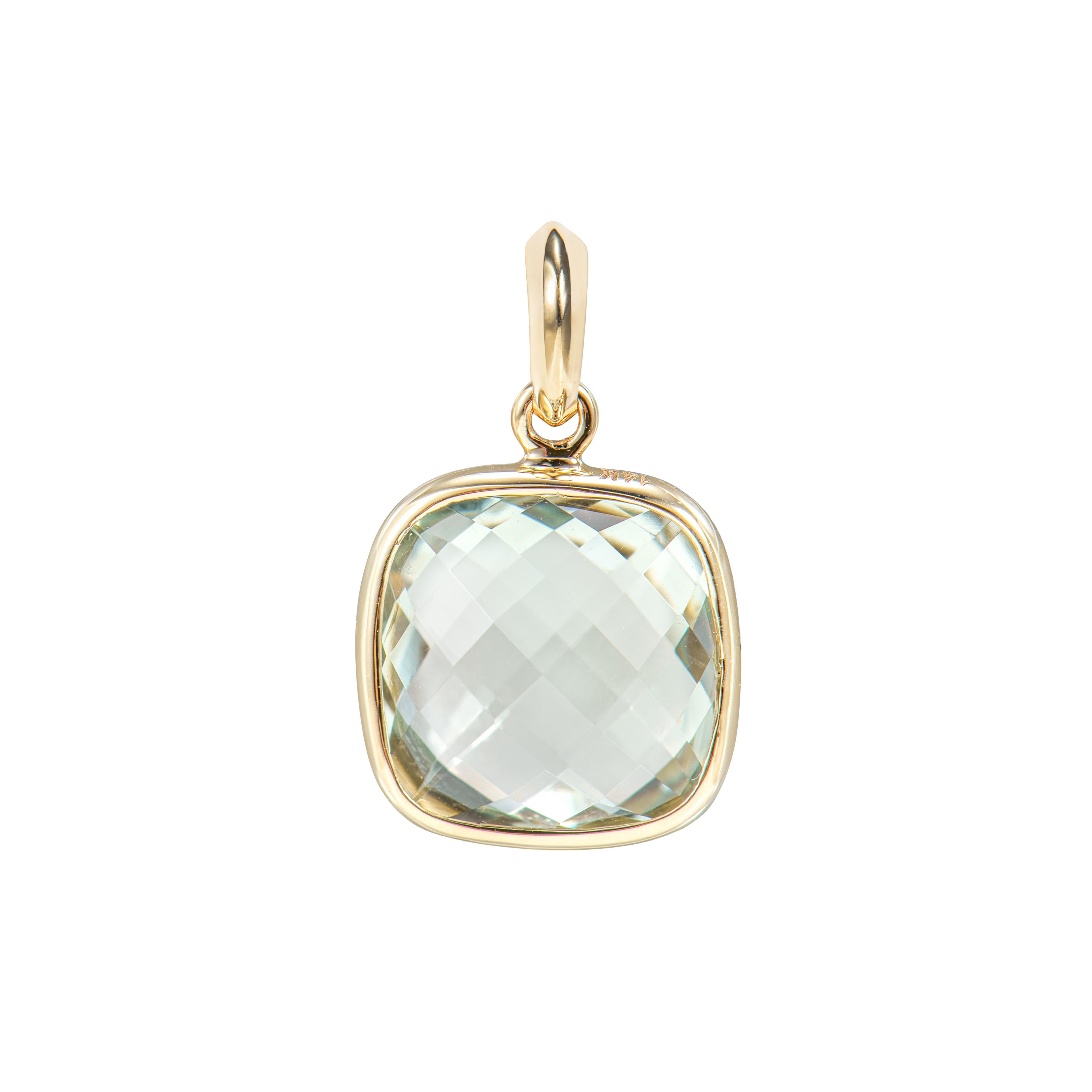 Collectional Une belle collection de pierres précieuses, dont l'améthyste, le quartz mentholé,  Sky Blue Topaz et Swiss Blue Topaz sont parfaits pour les personnes qui apprécient la qualité et veulent les porter en toute occasion ou célébration. Le