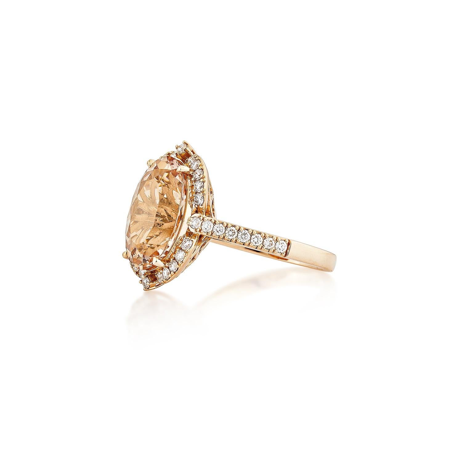Oval Cut Sunita Nahata Morganite 4.79ct. Fancy Ring in 18KRG with White Diamond. For Sale