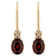 Sunita Nahata Granate 4,88ct. Pendientes de Gota en 14KRG con Diamante Blanco.