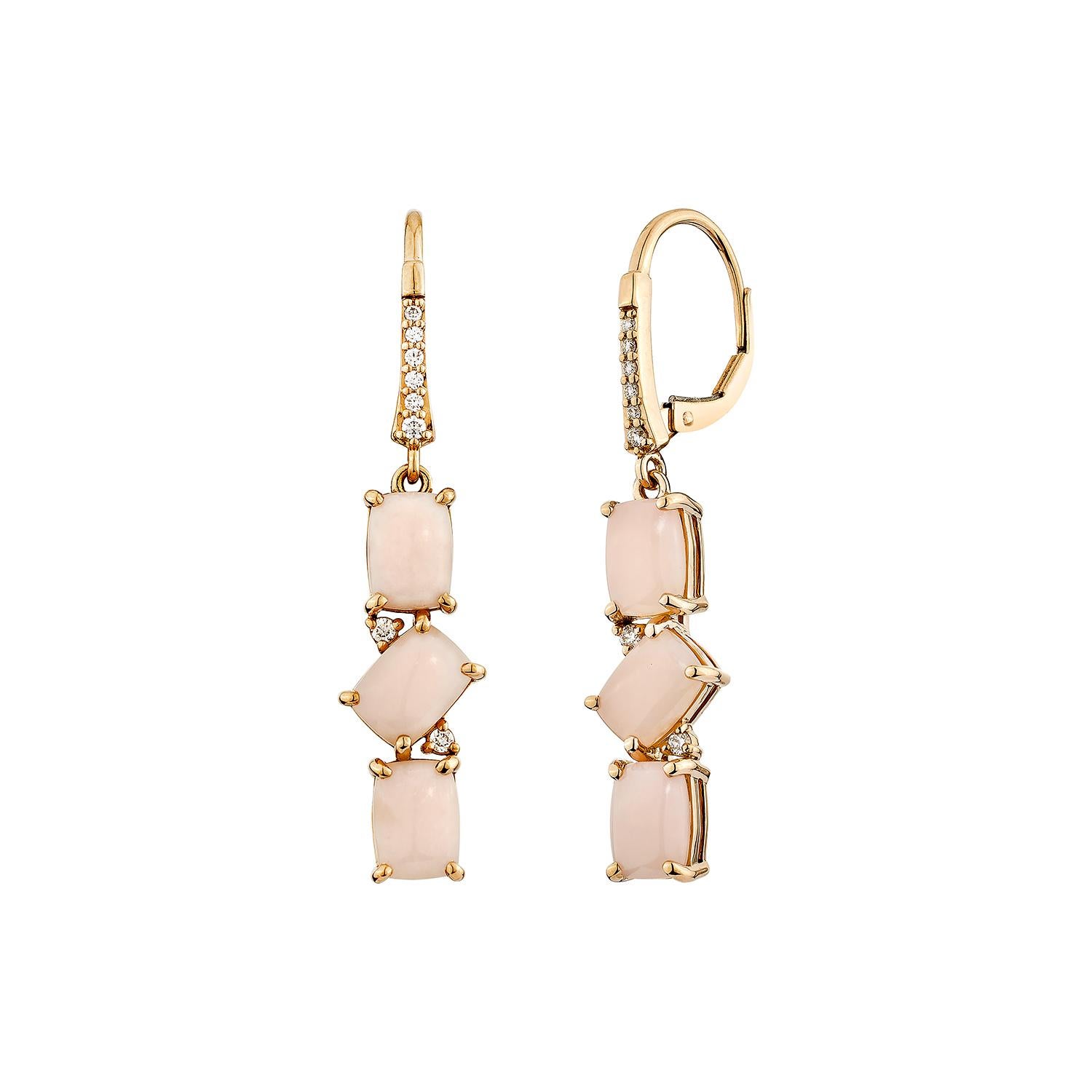Taglio cuscino Opale rosa Sunita Nahata 5,48ct.  Orecchini in 18KRG con diamante. in vendita